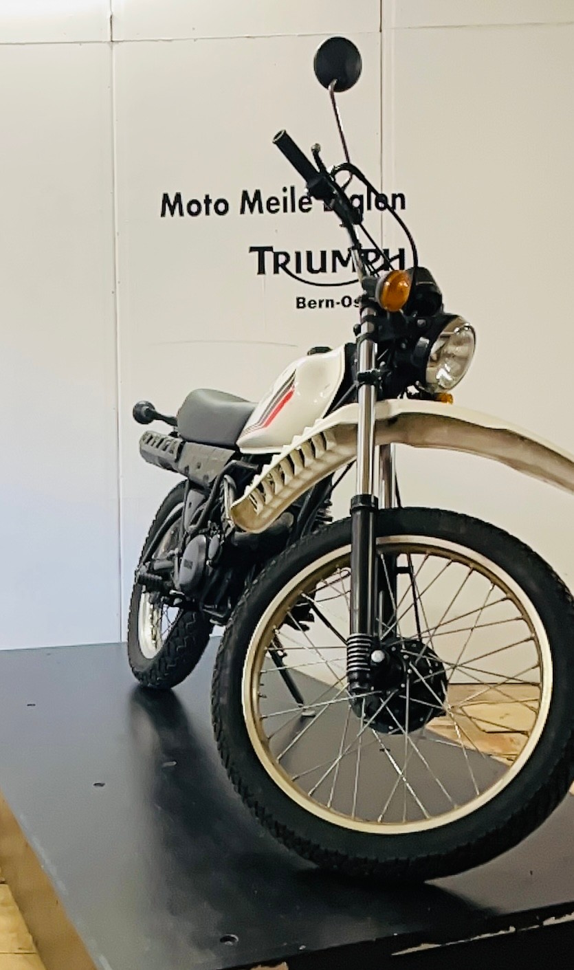 YAMAHA XT 250 - 1