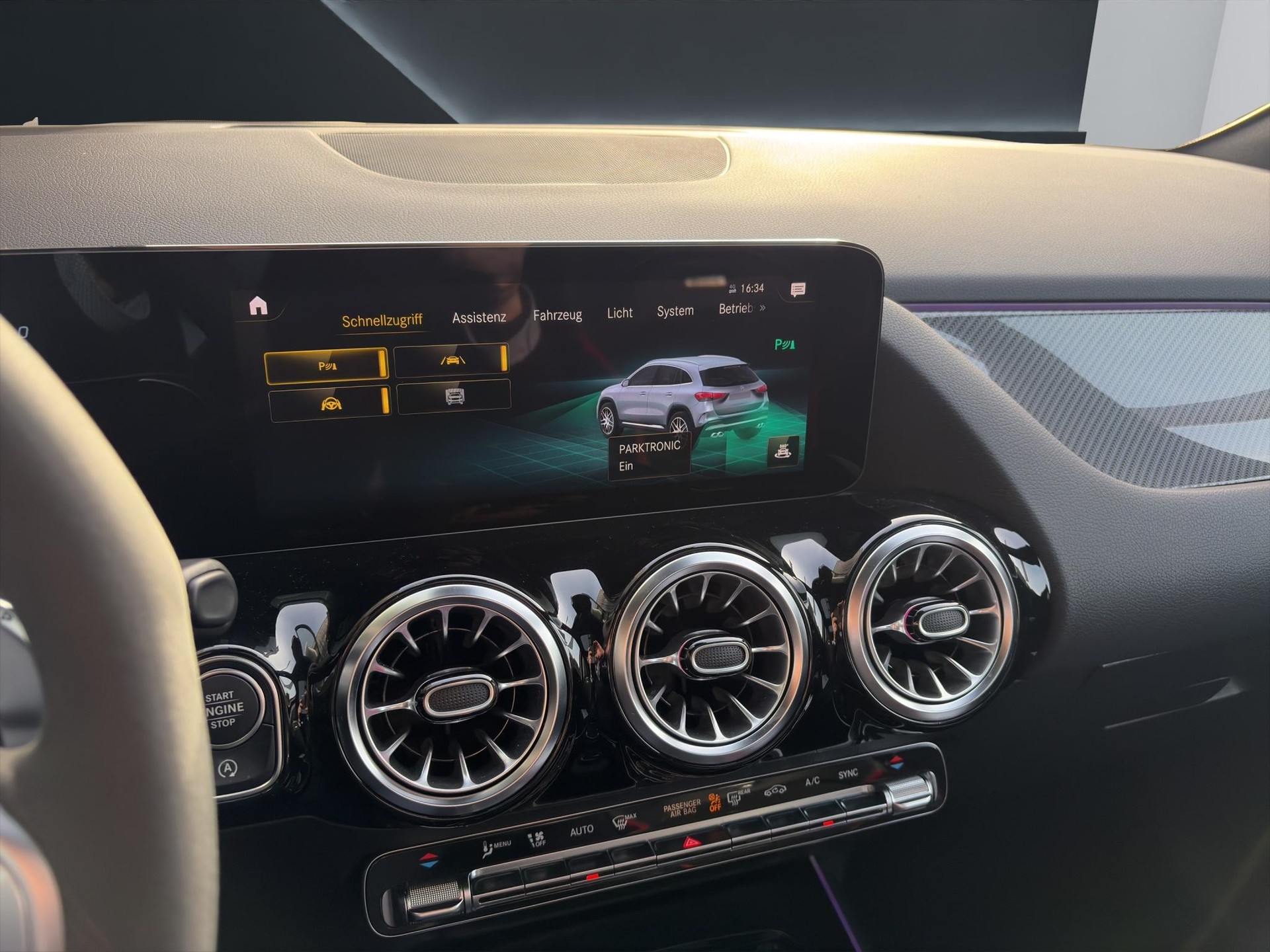 MERCEDES-BENZ GLA 45 S AMG 4matic+ - 15