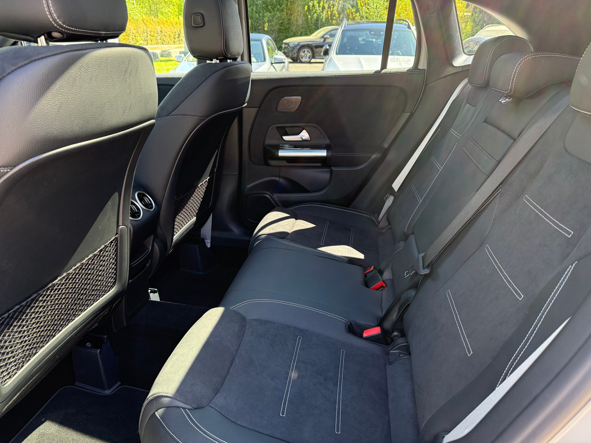MERCEDES-BENZ GLA 250 4Matic 8G-DCT - 6