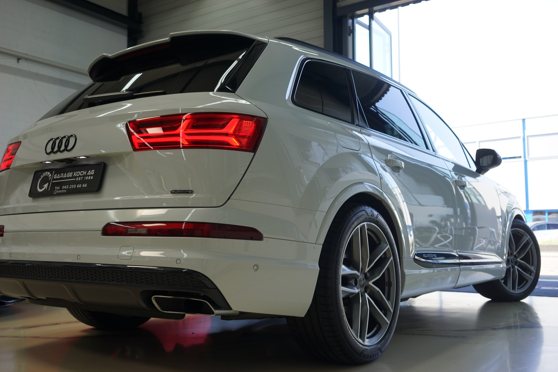 AUDI Q7 3.0 TDI quattro tiptronic - 9