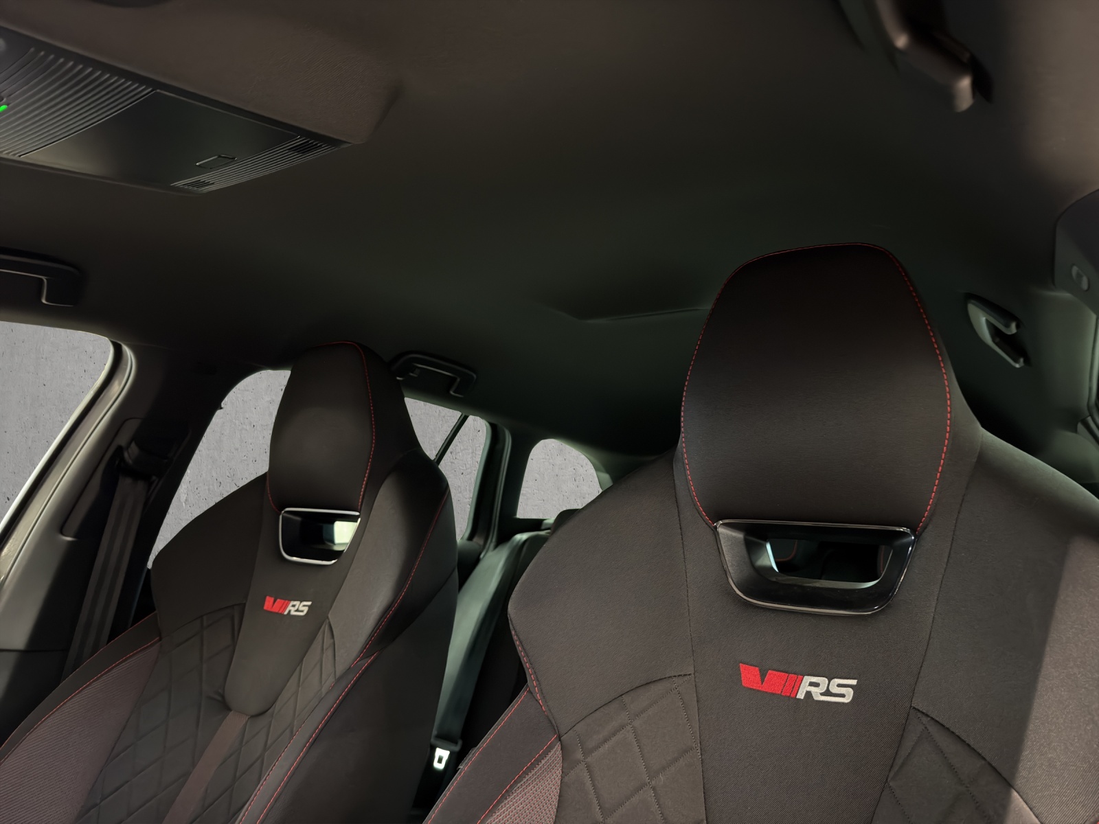 SKODA Octavia Combi 2.0 TDI DSG RS 4x4 - 17