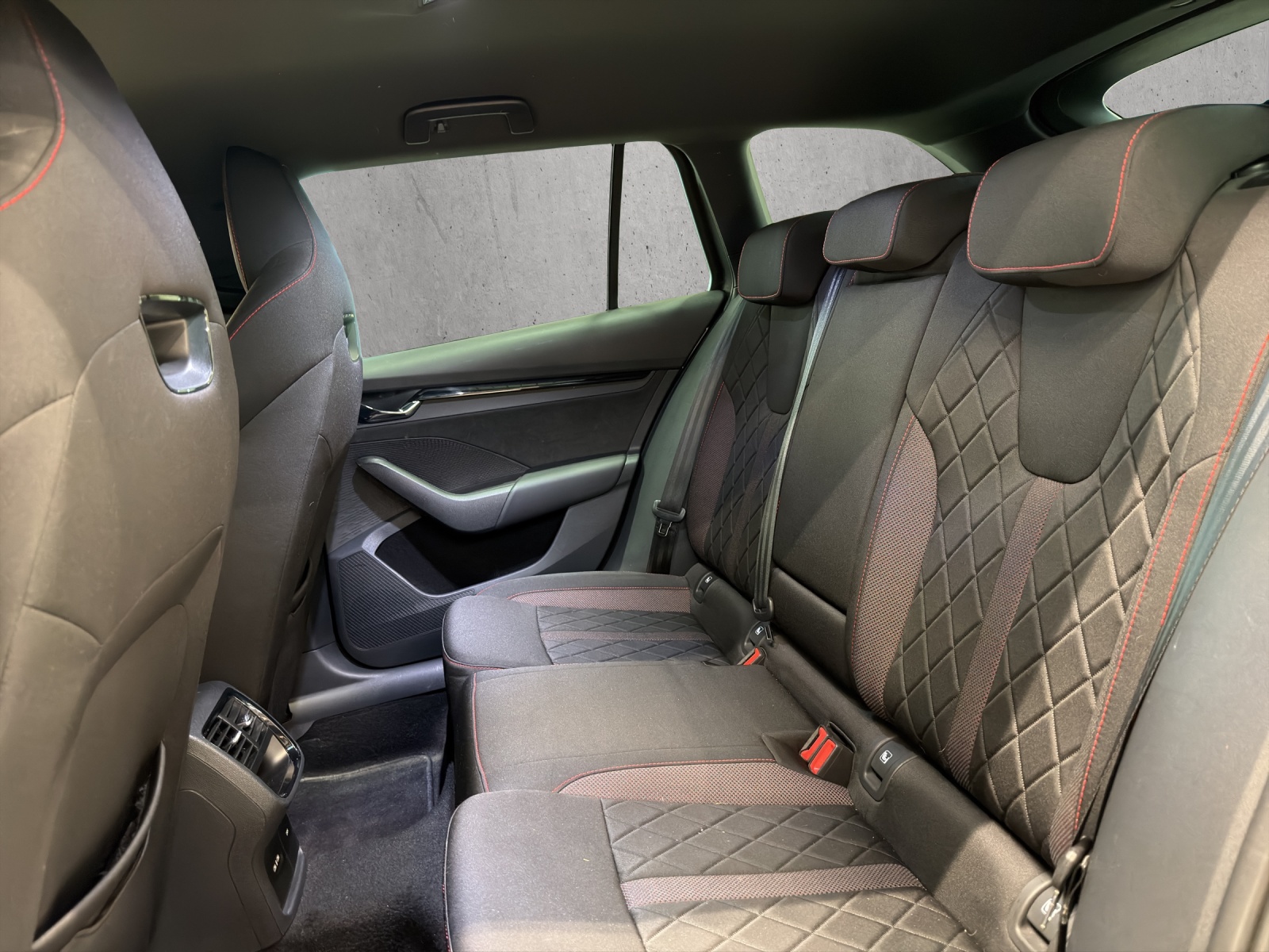 SKODA Octavia Combi 2.0 TDI DSG RS 4x4 - 15