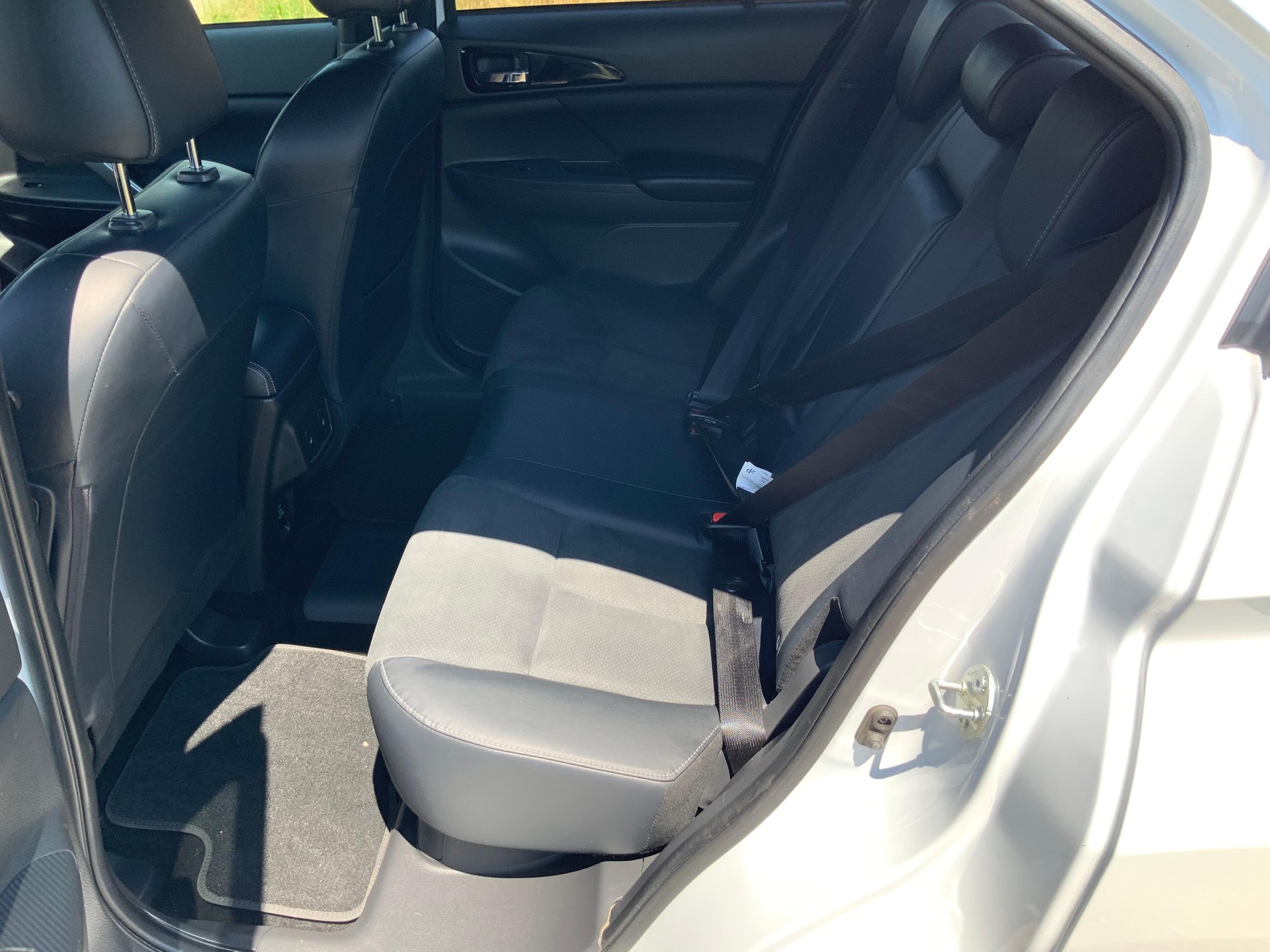 MITSUBISHI Eclipse Cross 2.4 PHEV Style 4x4 - 7