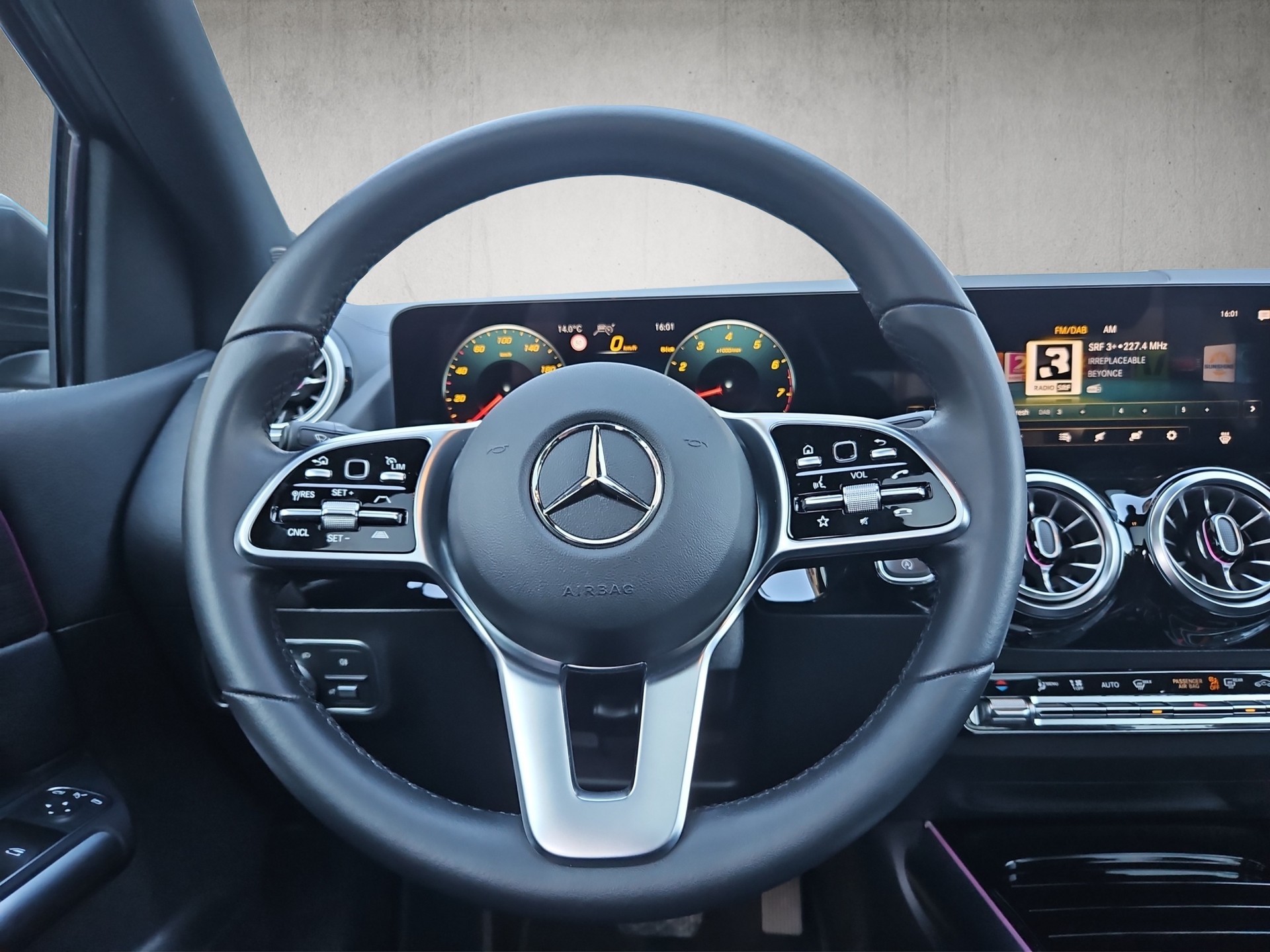 MERCEDES-BENZ B 200 Progressive - 15