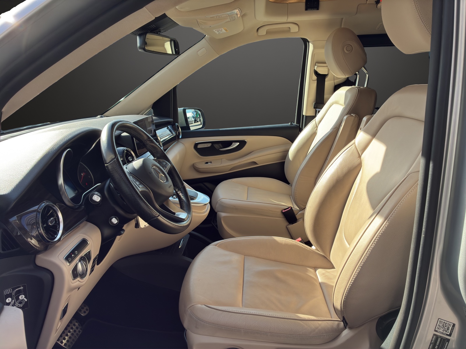 MERCEDES-BENZ Marco Polo 300 d 4M Automat - 10