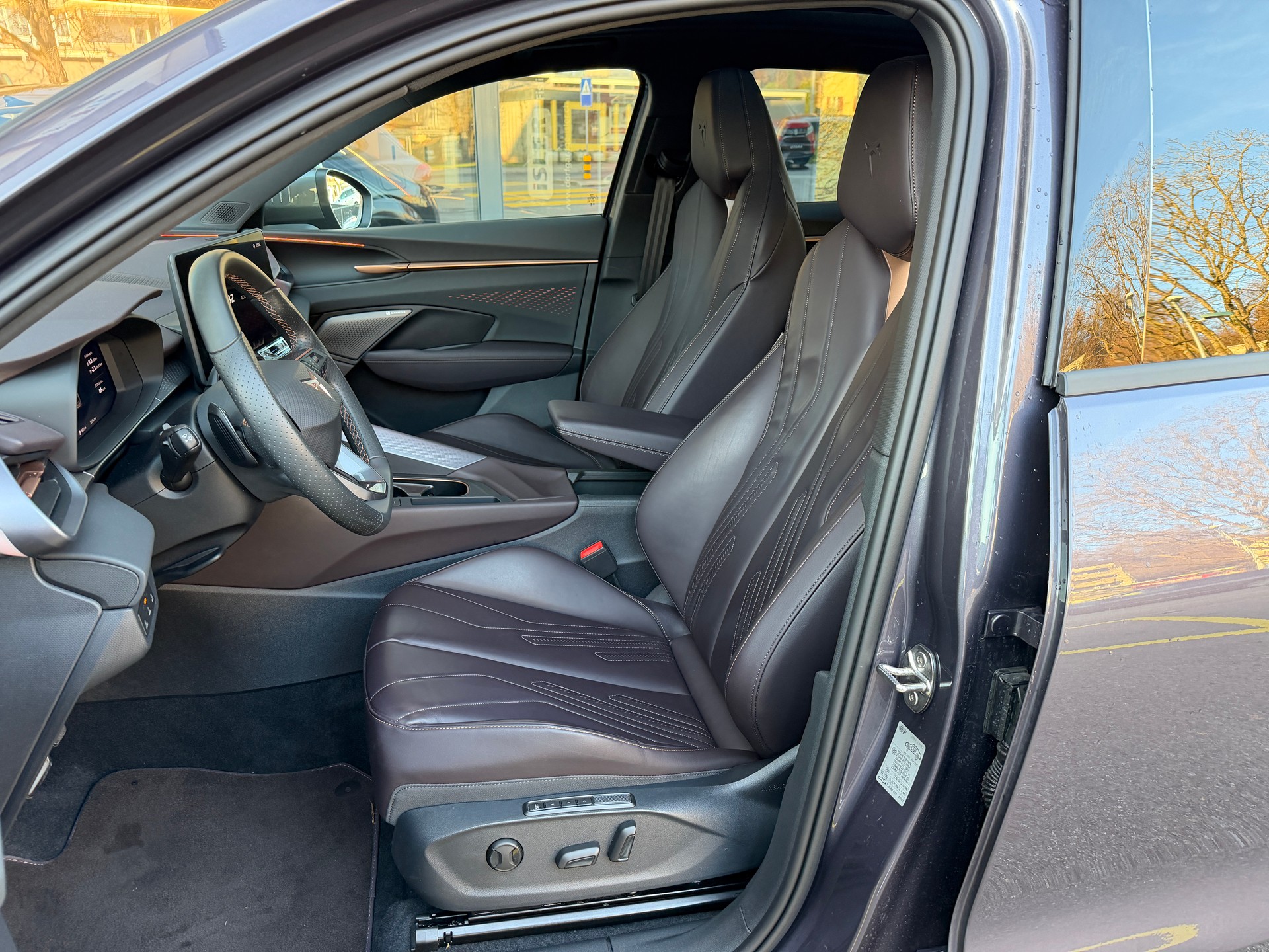 CUPRA Terramar 1.5 eHybrid DSG VZ - 10