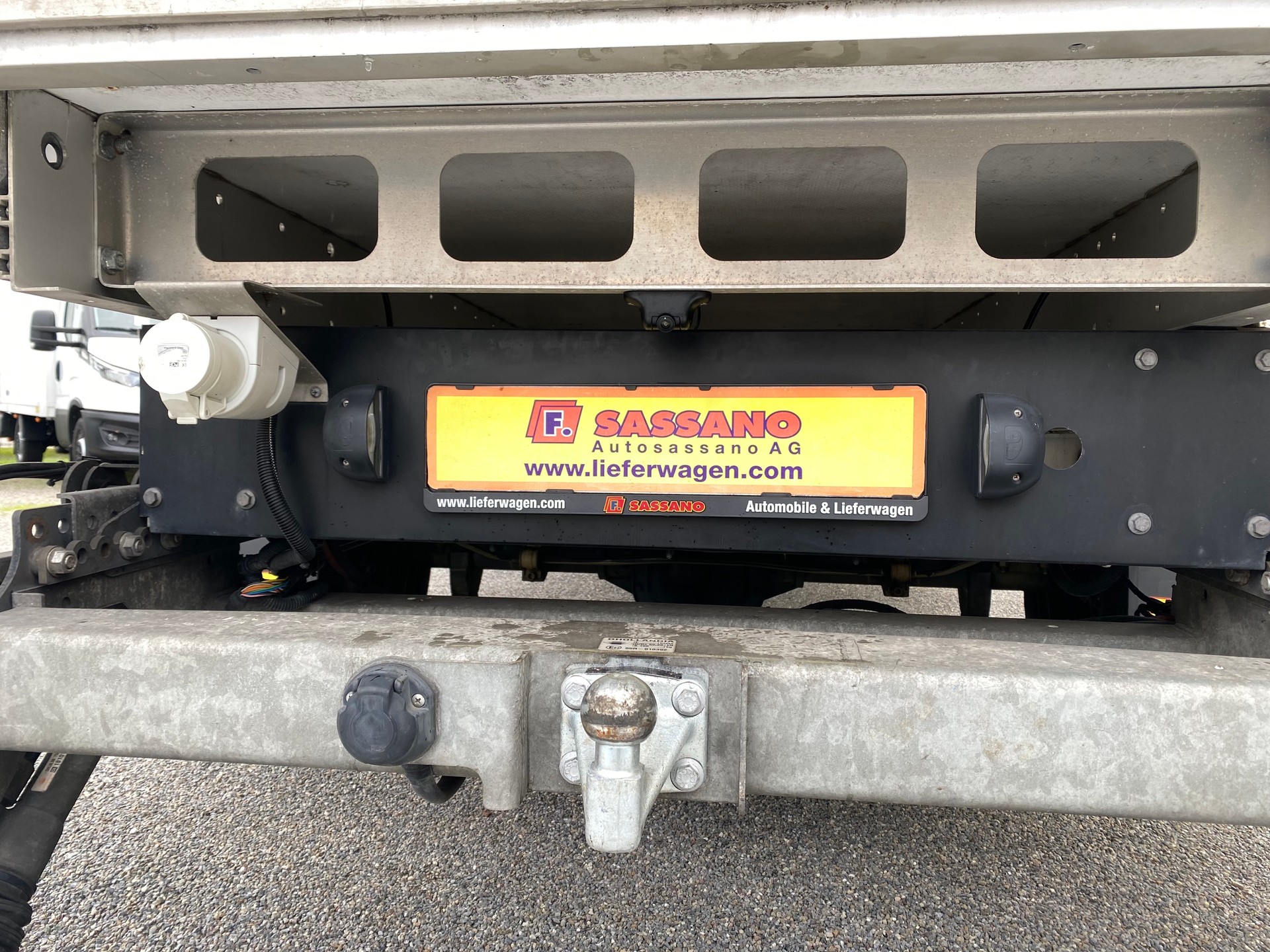 VW 35 2.0 BiTDi 177 PS Koffer mit Hebebühne + 3.5t Anhängerkupplung - 2