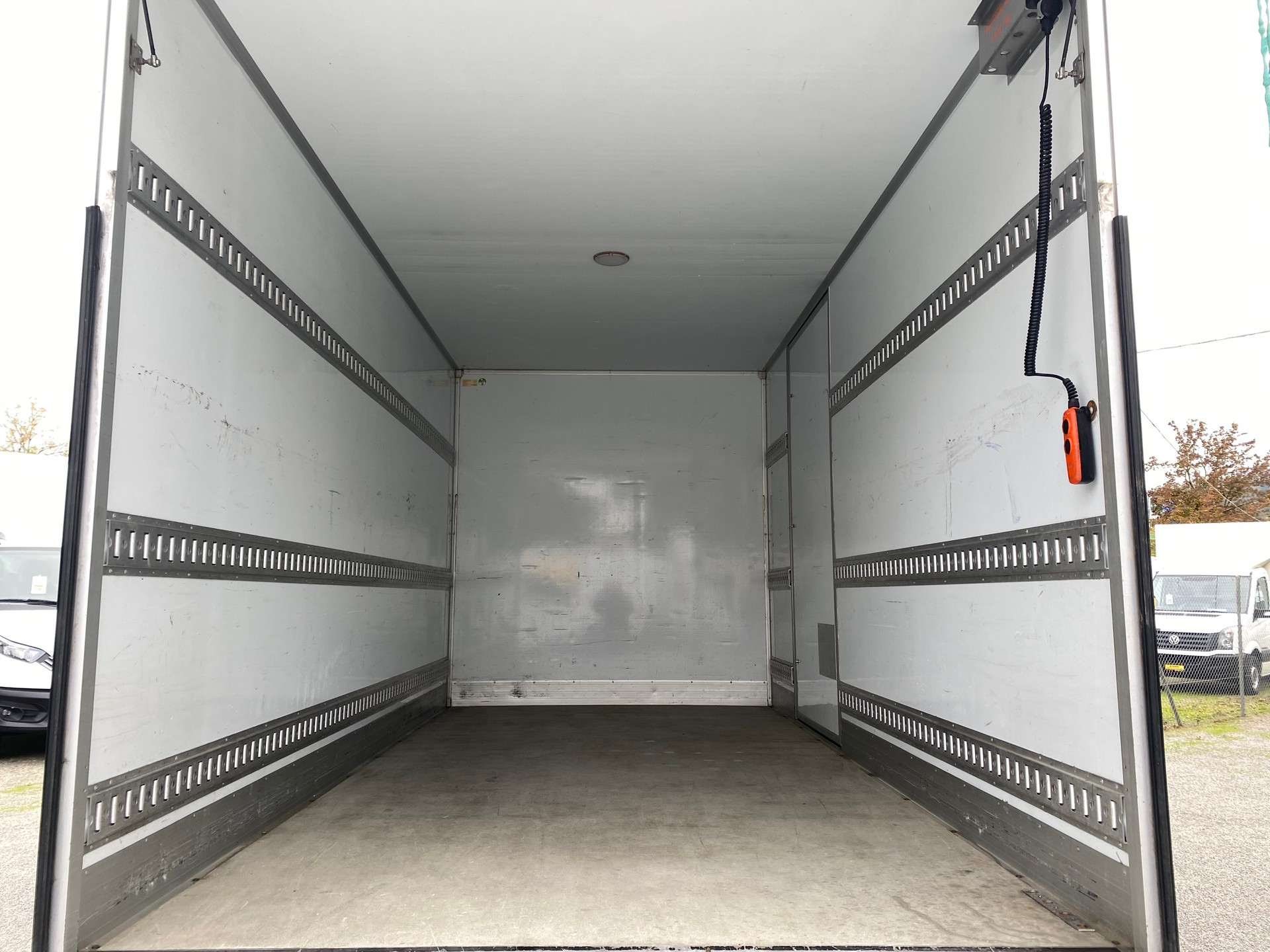 VW 35 2.0 BiTDi 177 PS Koffer mit Hebebühne + 3.5t Anhängerkupplung - 9