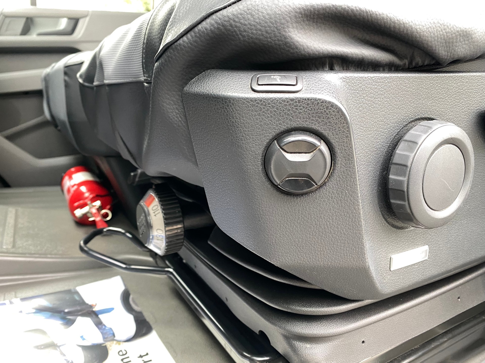 VW 35 2.0 BiTDi 177 PS Koffer mit Hebebühne + 3.5t Anhängerkupplung - 13
