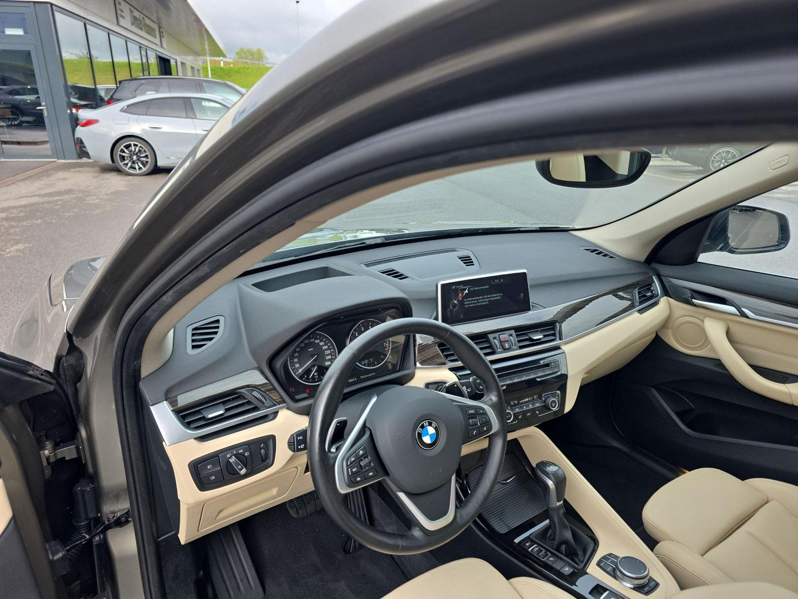 BMW X1 25i xDrive F48 (CH) AHK 2.0T - 20