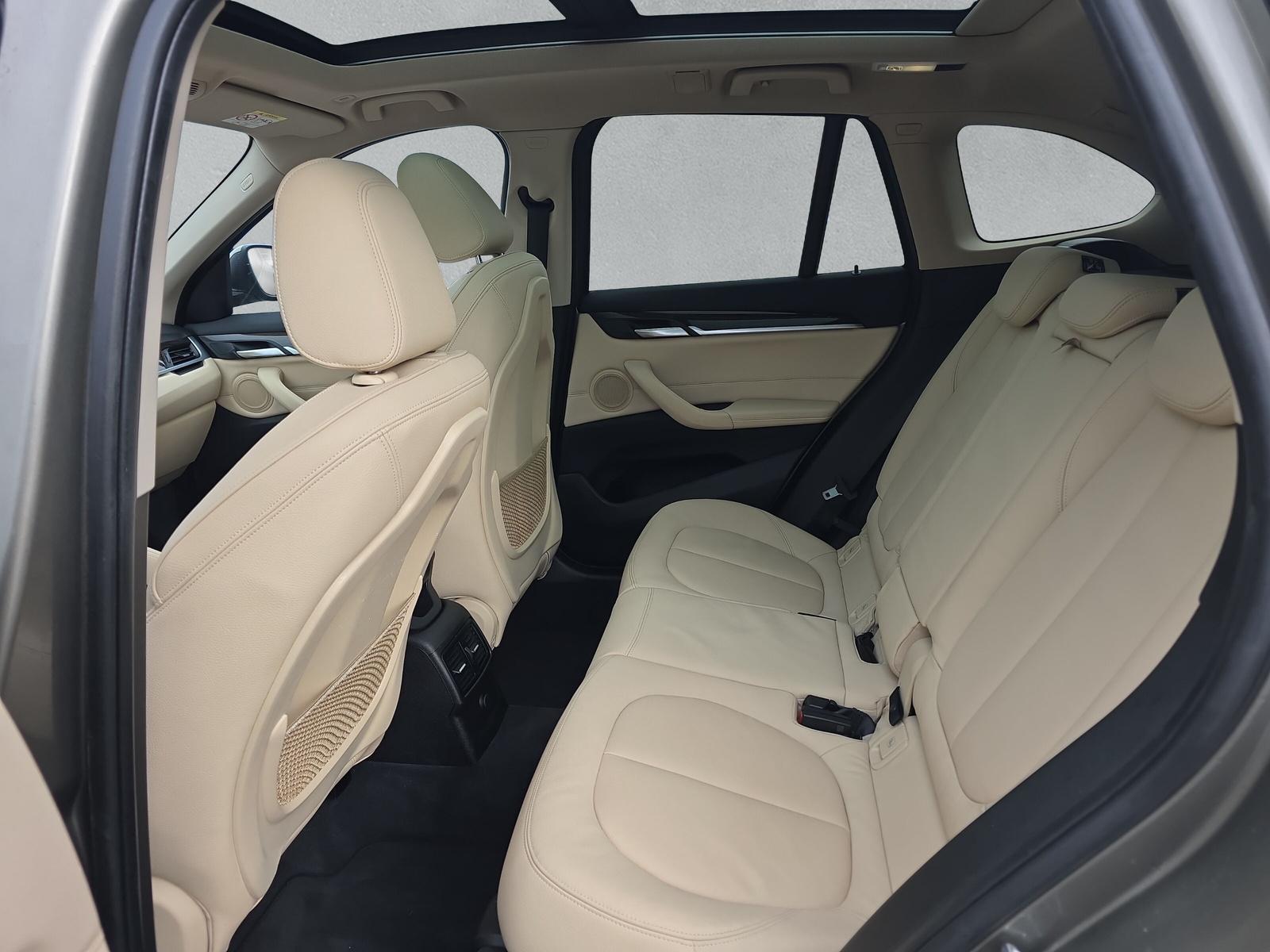 BMW X1 25i xDrive F48 (CH) AHK 2.0T - 12