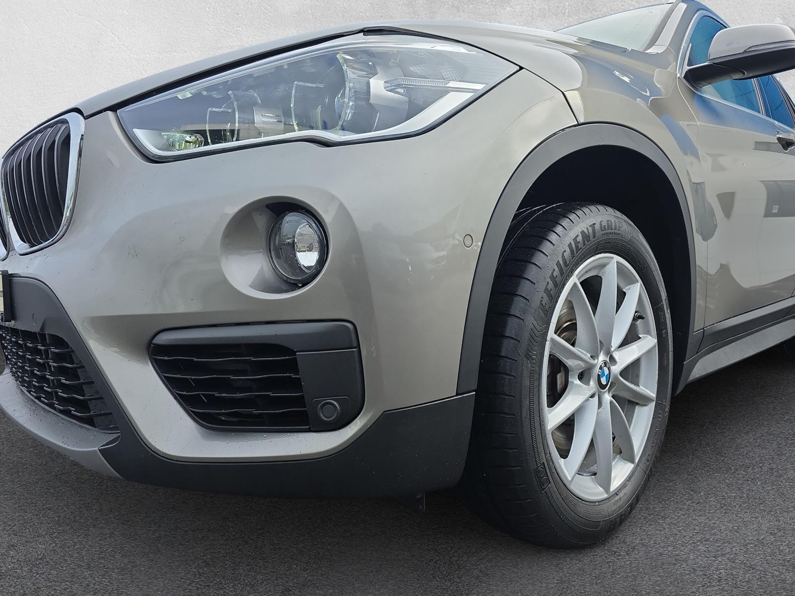 BMW X1 25i xDrive F48 (CH) AHK 2.0T - 8