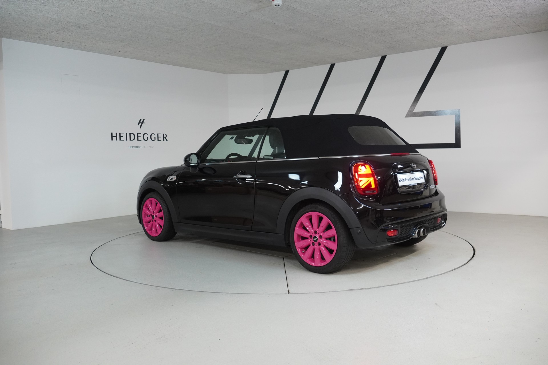 MINI Cooper S Cabriolet - 15
