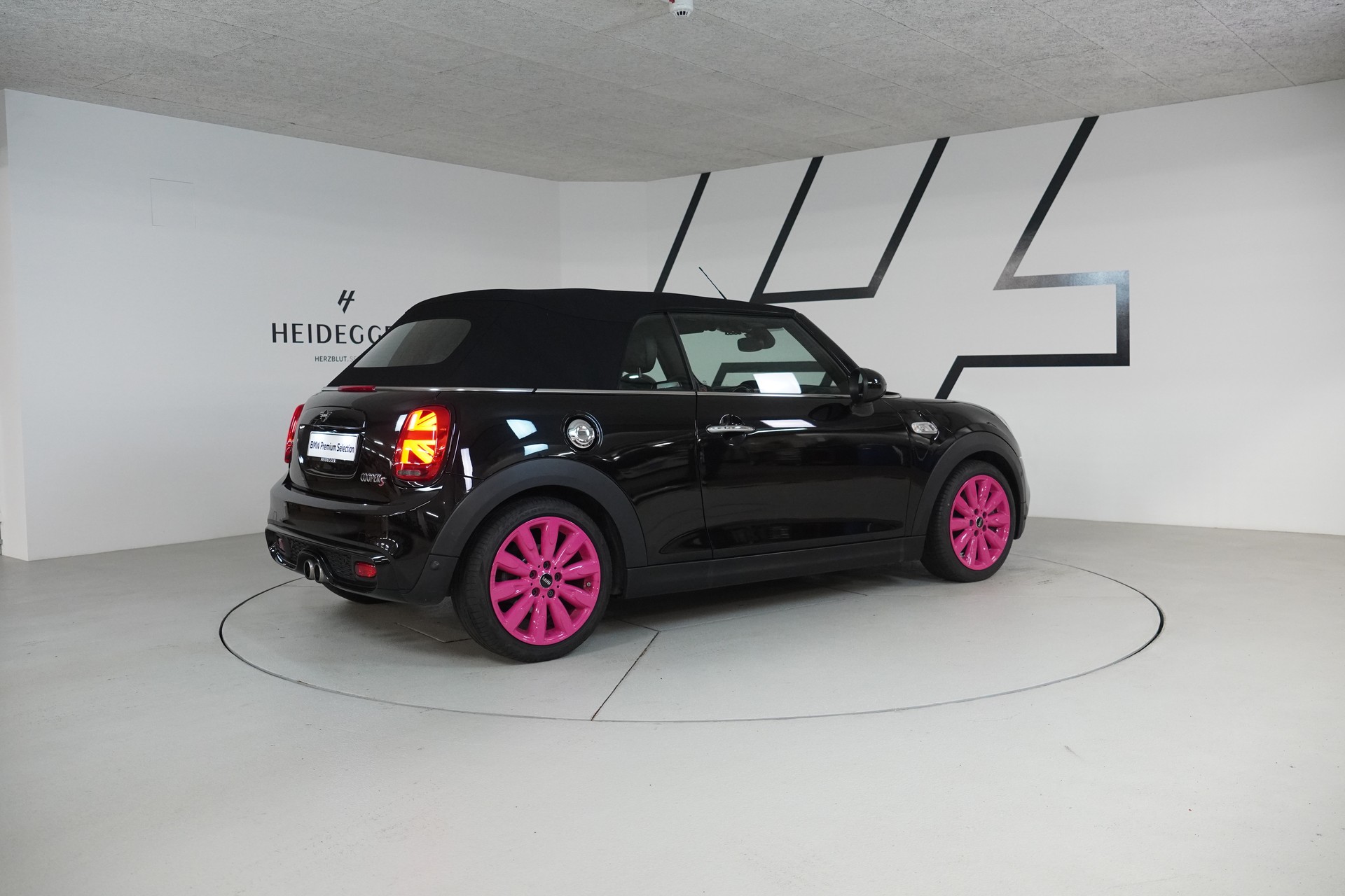 MINI Cooper S Cabriolet - 13
