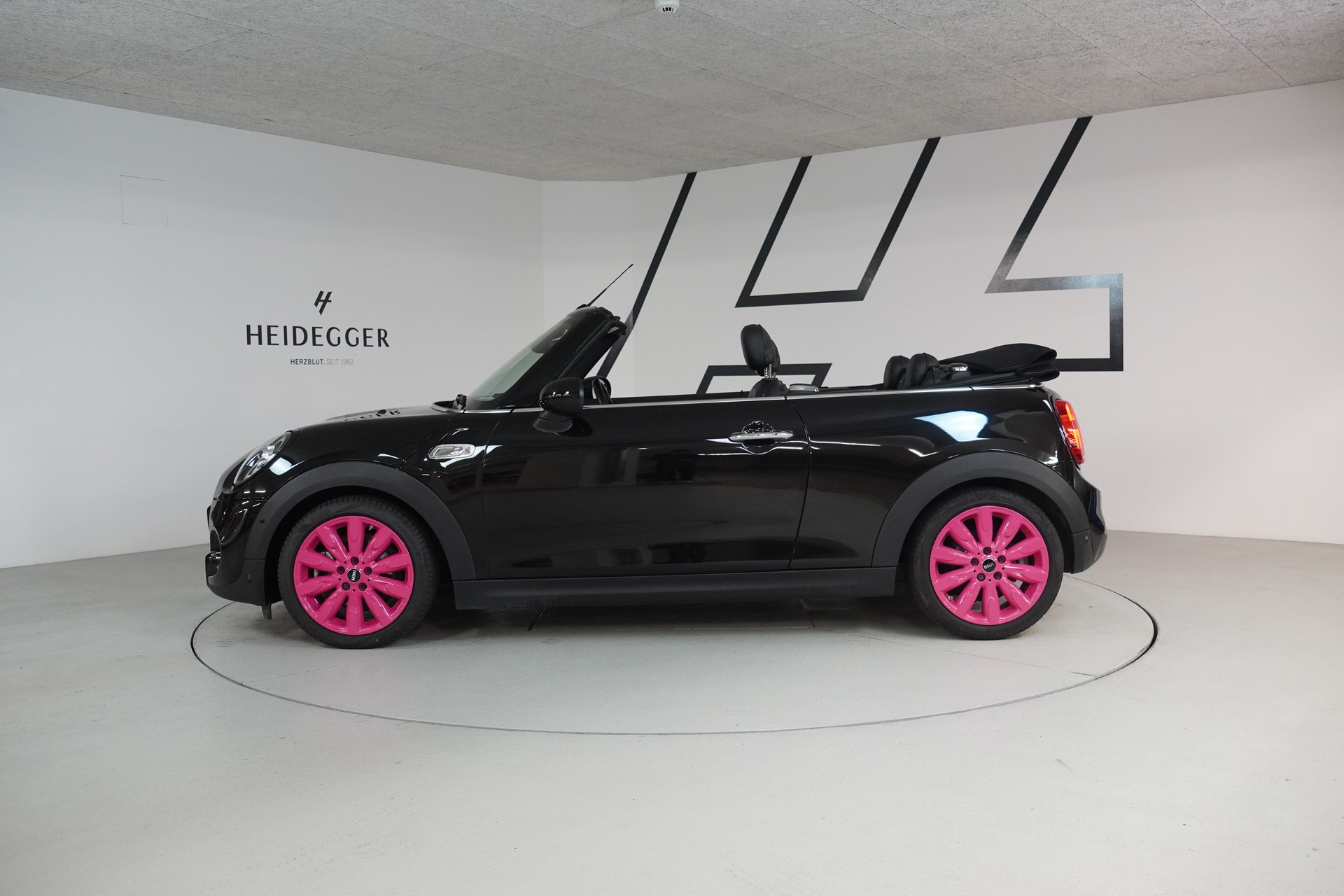 MINI Cooper S Cabriolet - 8