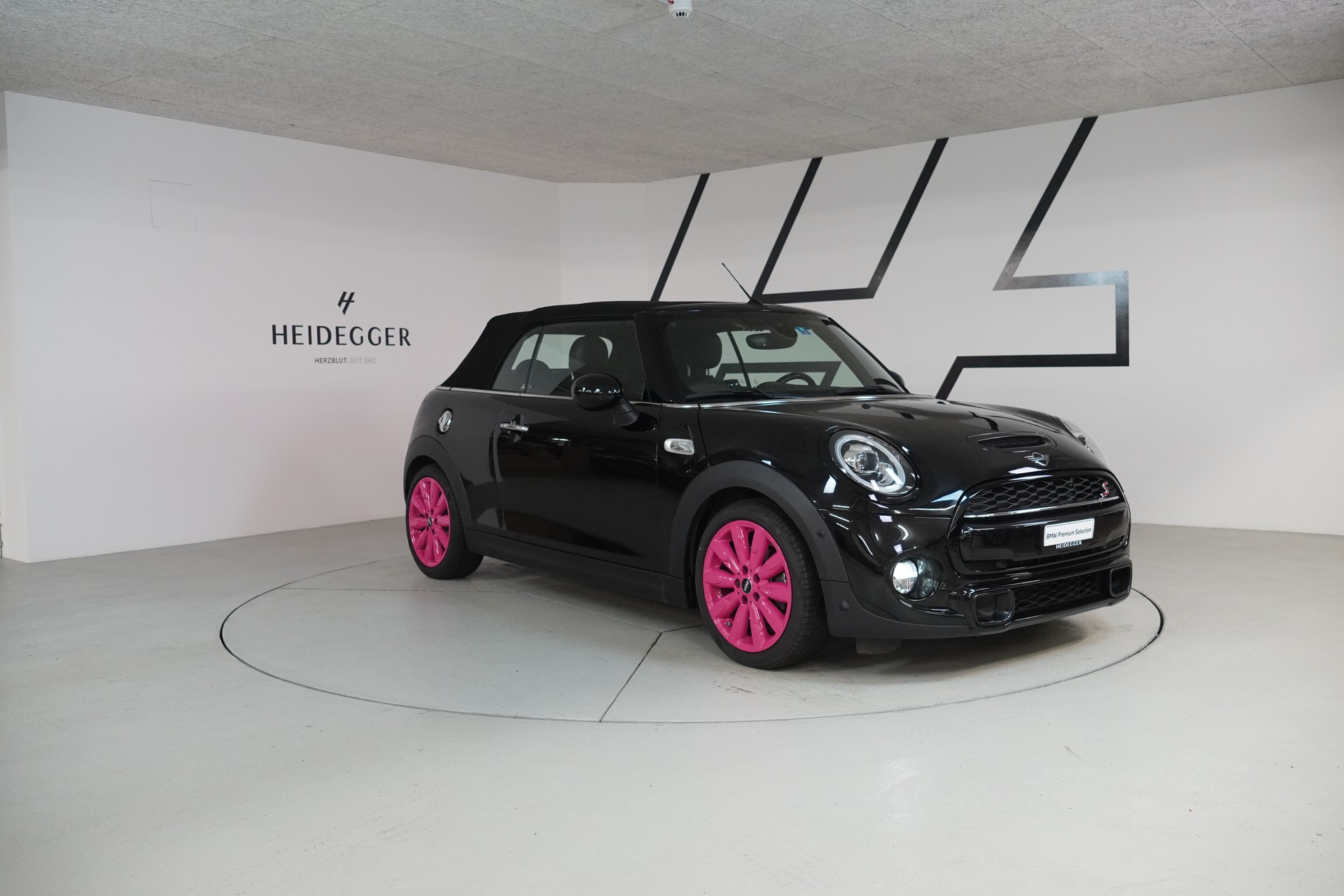 MINI Cooper S Cabriolet - 11