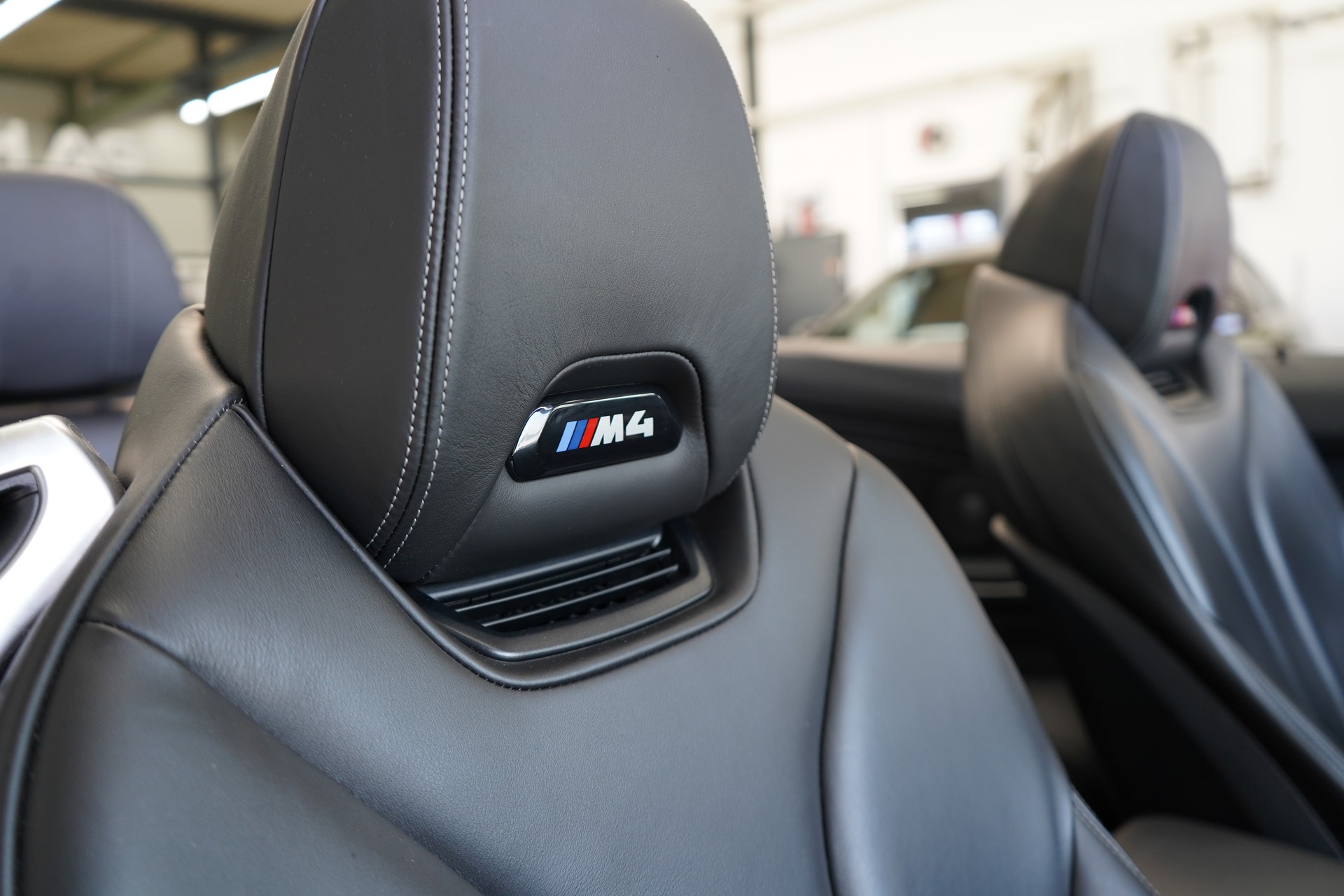 BMW M4 Cabriolet Drivelogic M Competition - 30