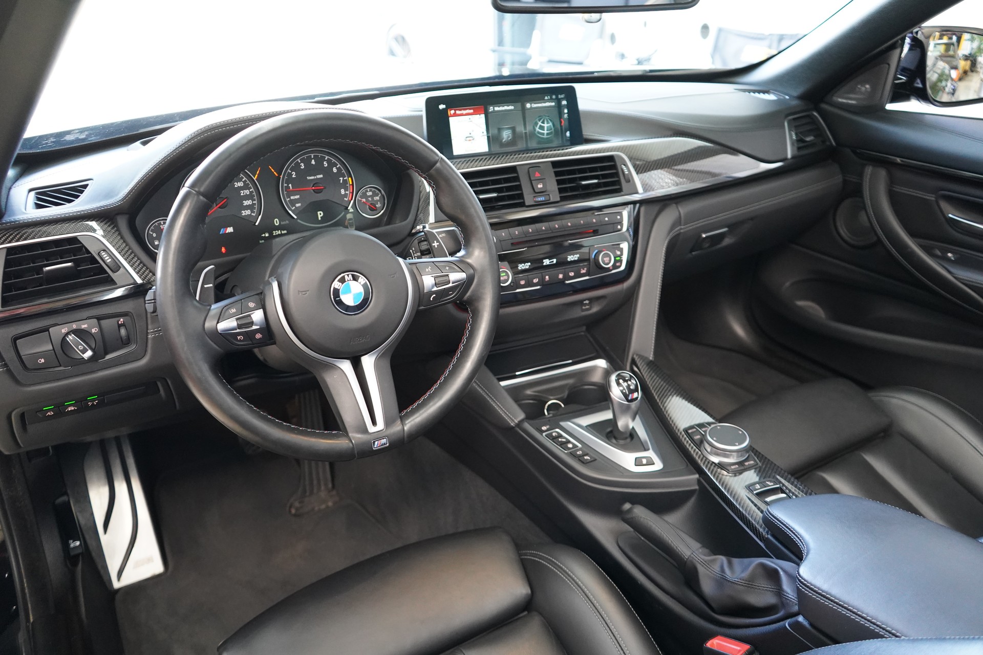 BMW M4 Cabriolet Drivelogic M Competition - 17