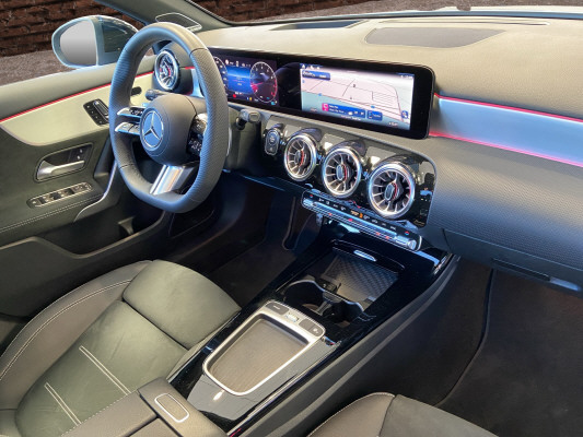 MERCEDES-BENZ A 250 4Matic 8G-DCT - 15