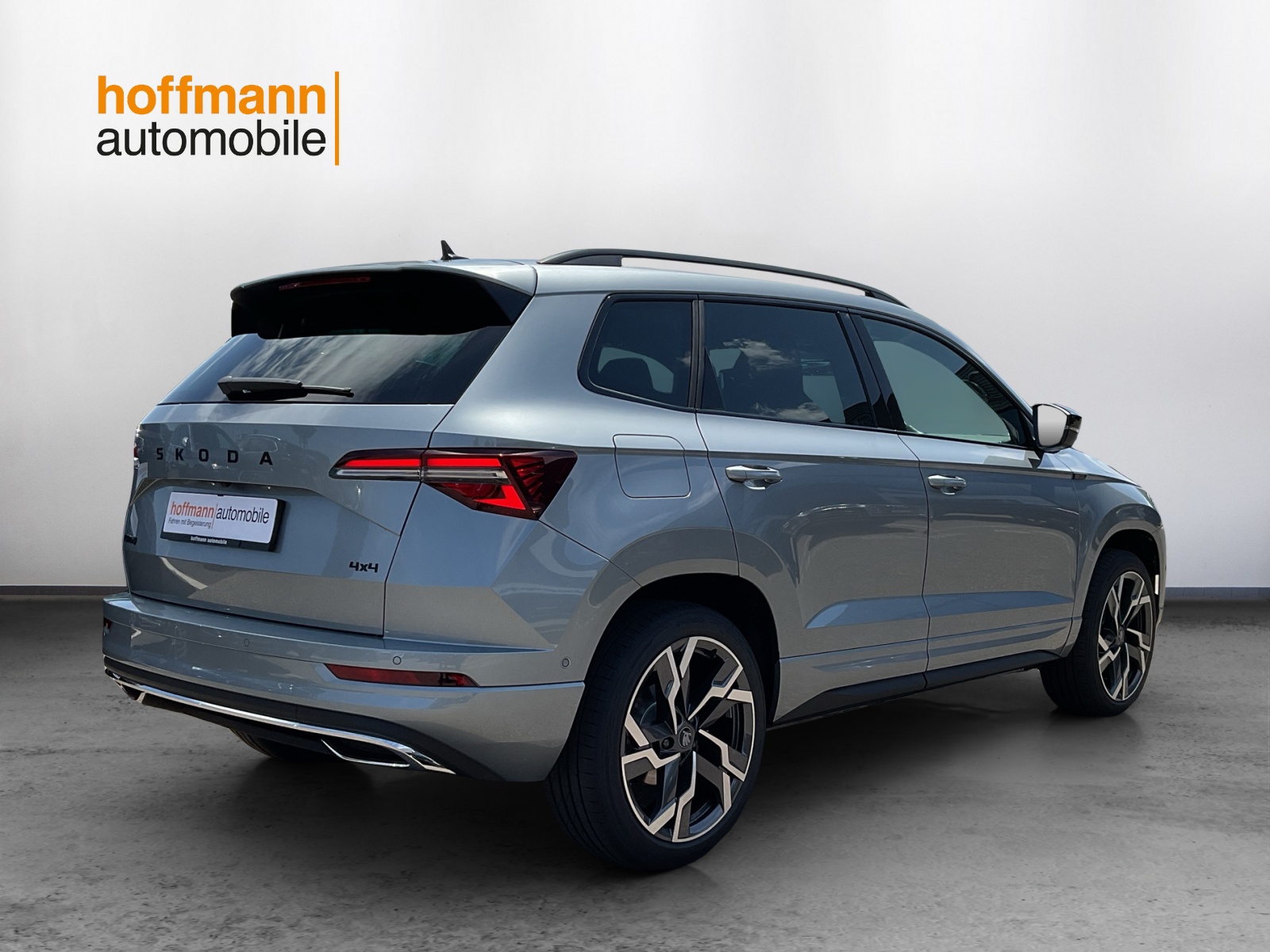 SKODA Karoq 2.0 TSI SportLine 4x4 DSG - 4