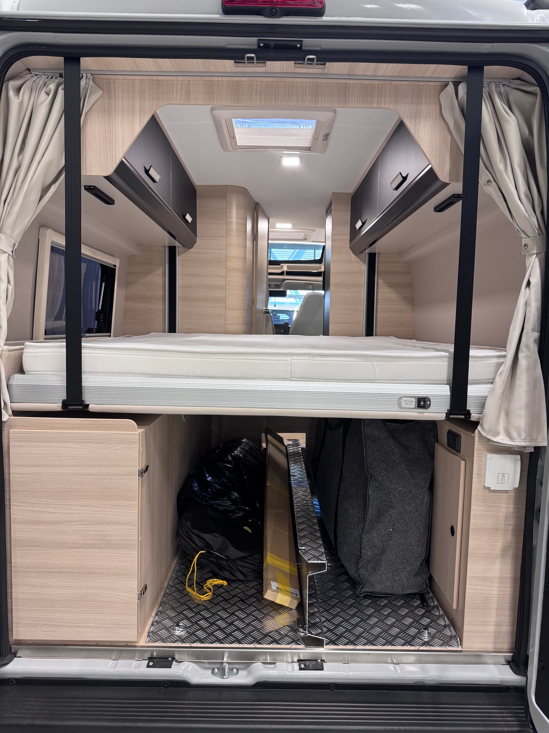 CHALLENGER V210 Sport Edition 2026 - 12