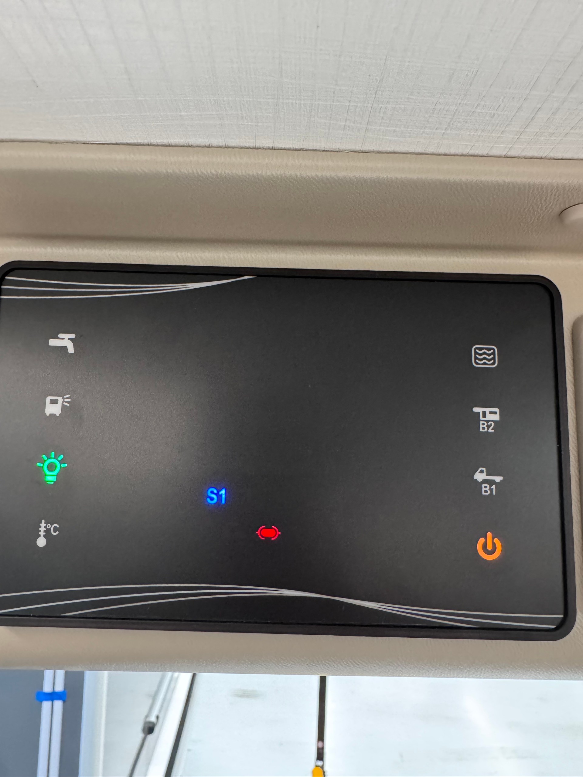 CHALLENGER V210 Sport Edition 2026 - 18