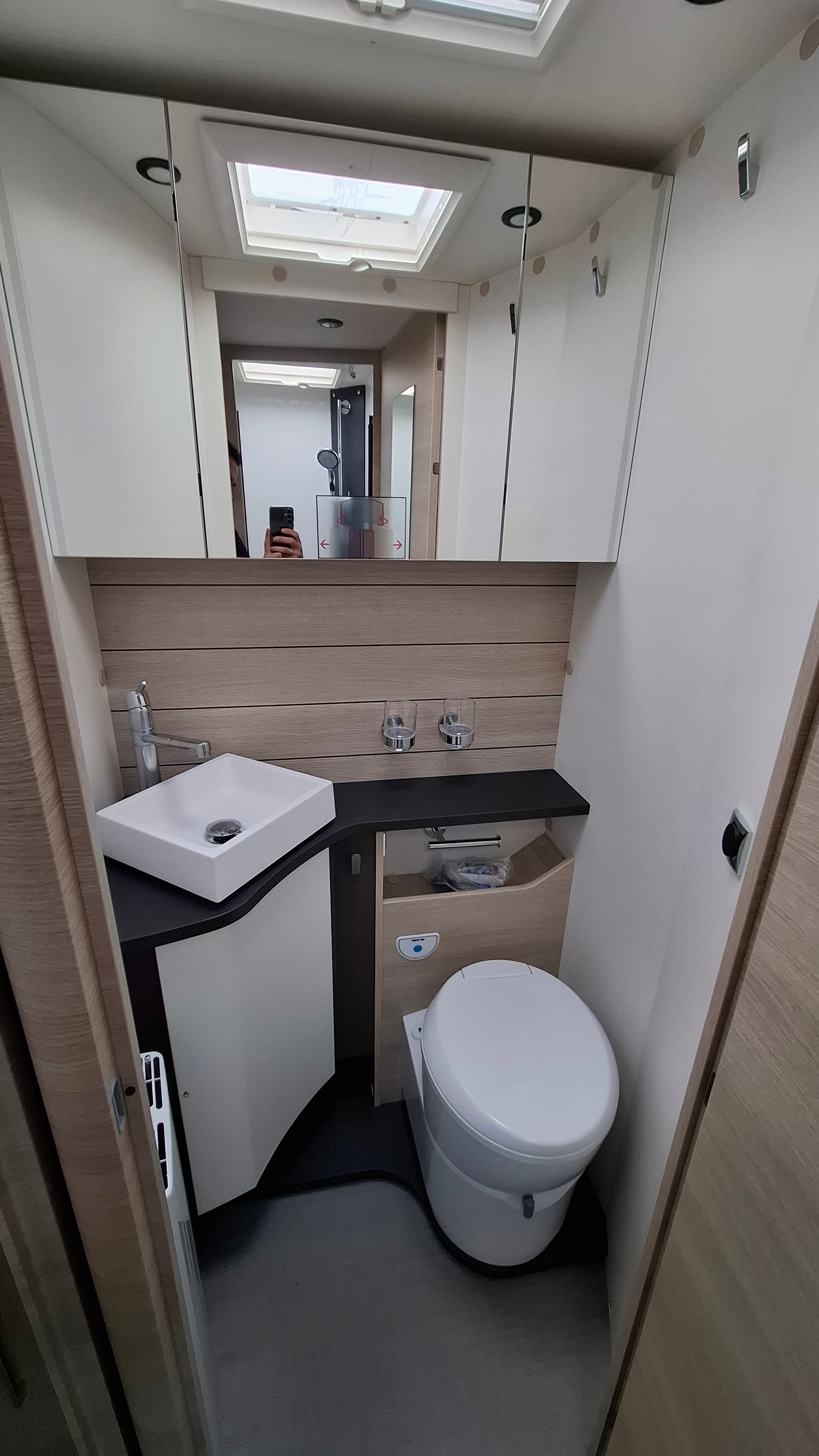 RAPIDO 8066dF AL-KO ALDE 180PS Automatique - 8