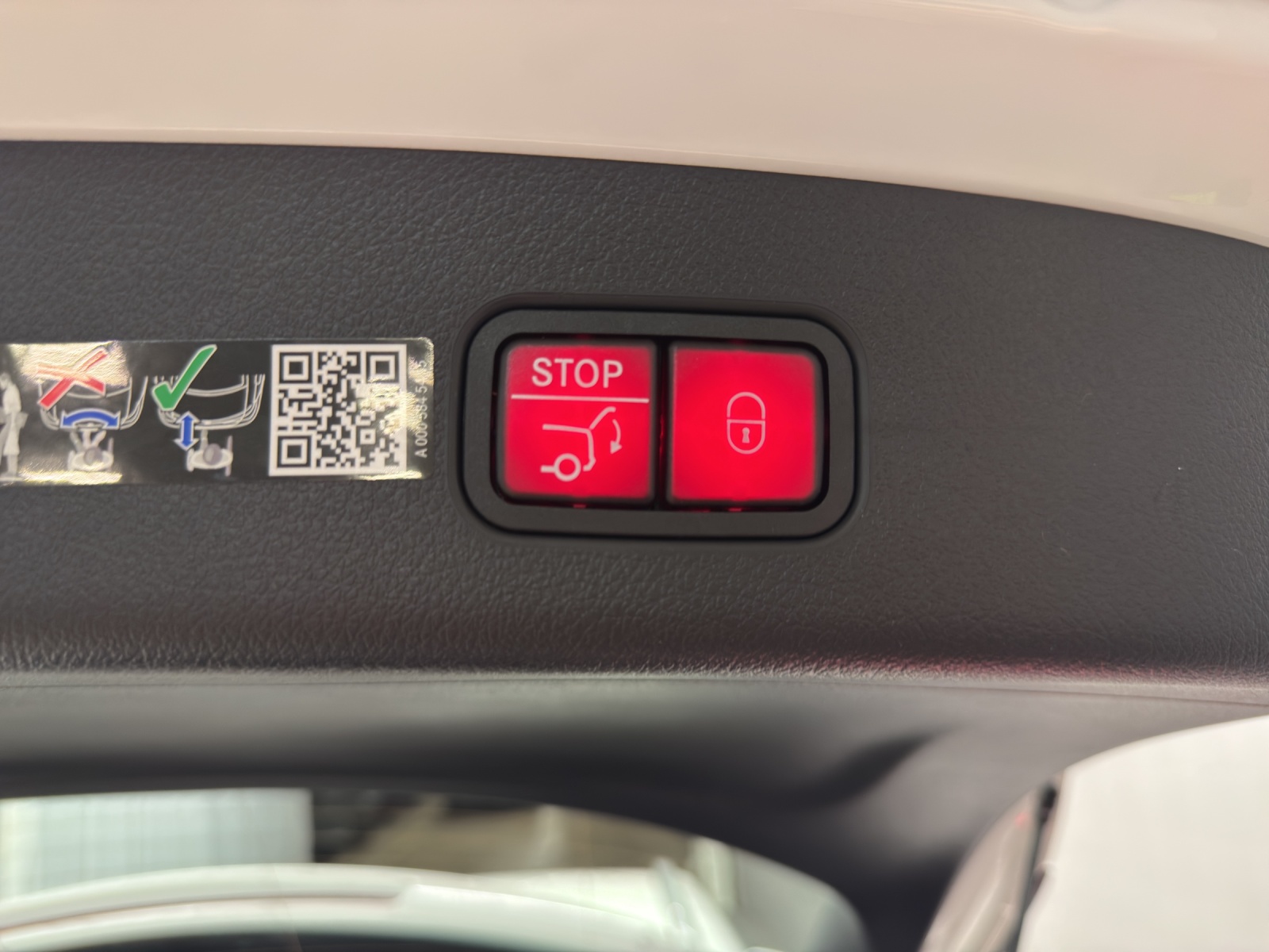 MERCEDES-BENZ GLC 220 d Avantgarde 4Matic - 12