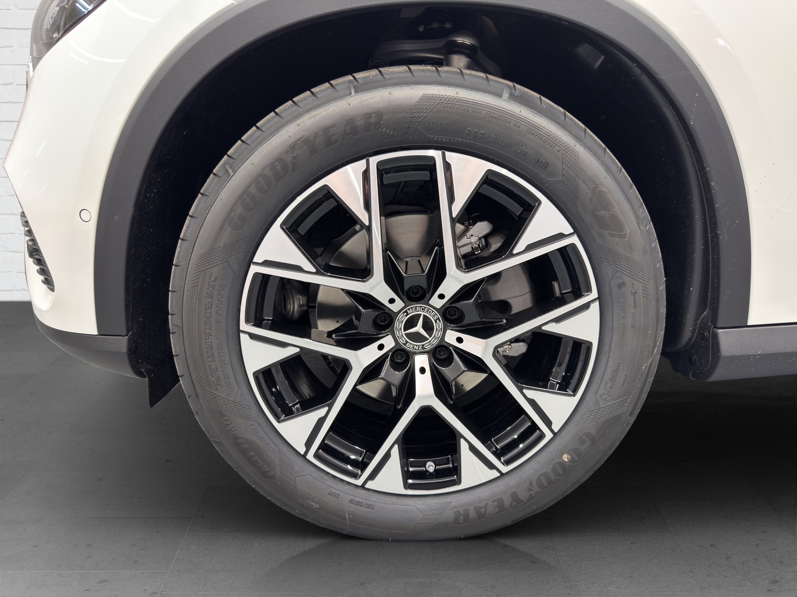 MERCEDES-BENZ GLC 220 d Avantgarde 4Matic - 6