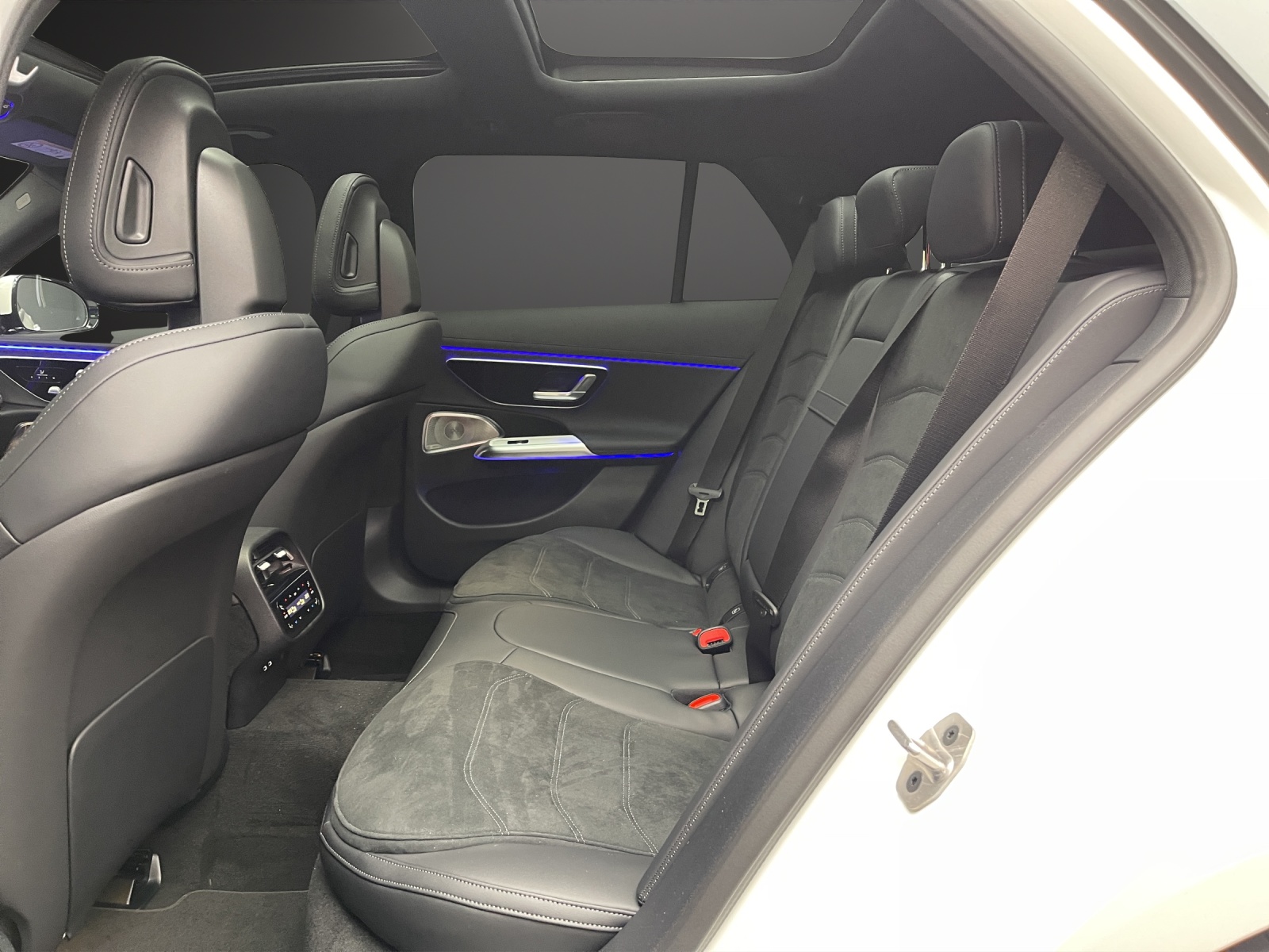 MERCEDES-BENZ E 220 d 4MATIC T-Modell 9G-Tronic - 7