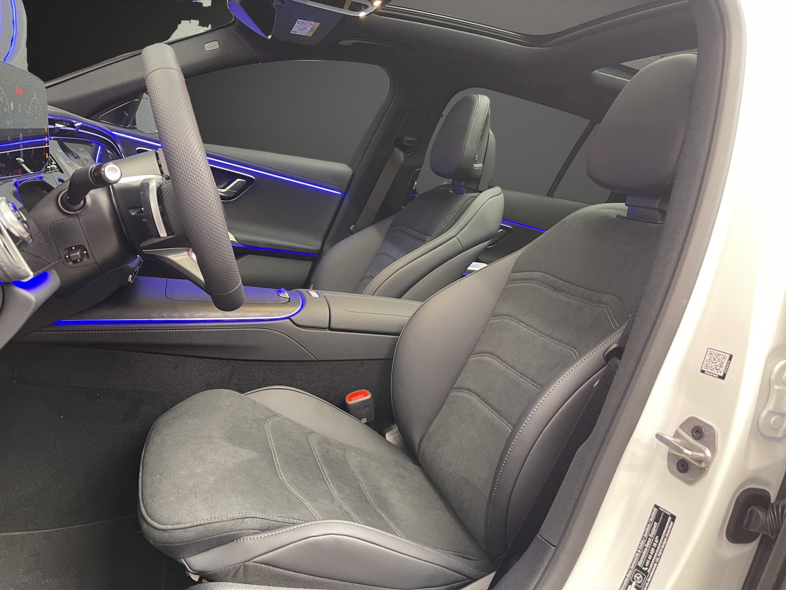 MERCEDES-BENZ E 220 d 4MATIC T-Modell 9G-Tronic - 6