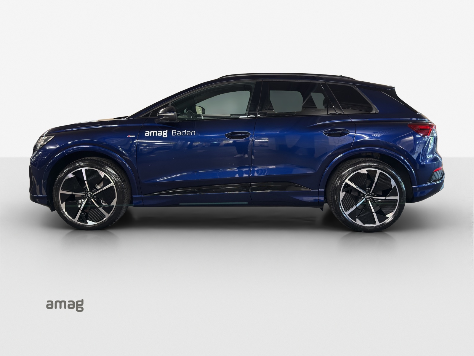 AUDI Q4 e-tron 45 Attraction quattro - 2