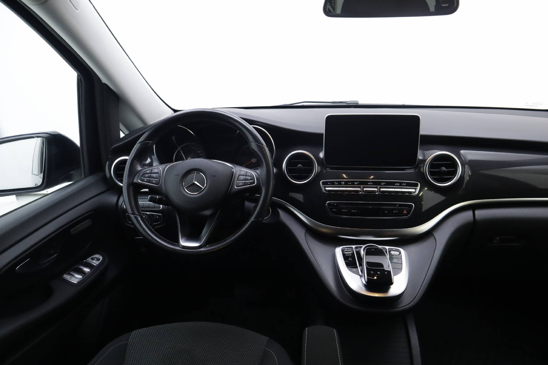 MERCEDES-BENZ V 250 d Trend lang Van-5