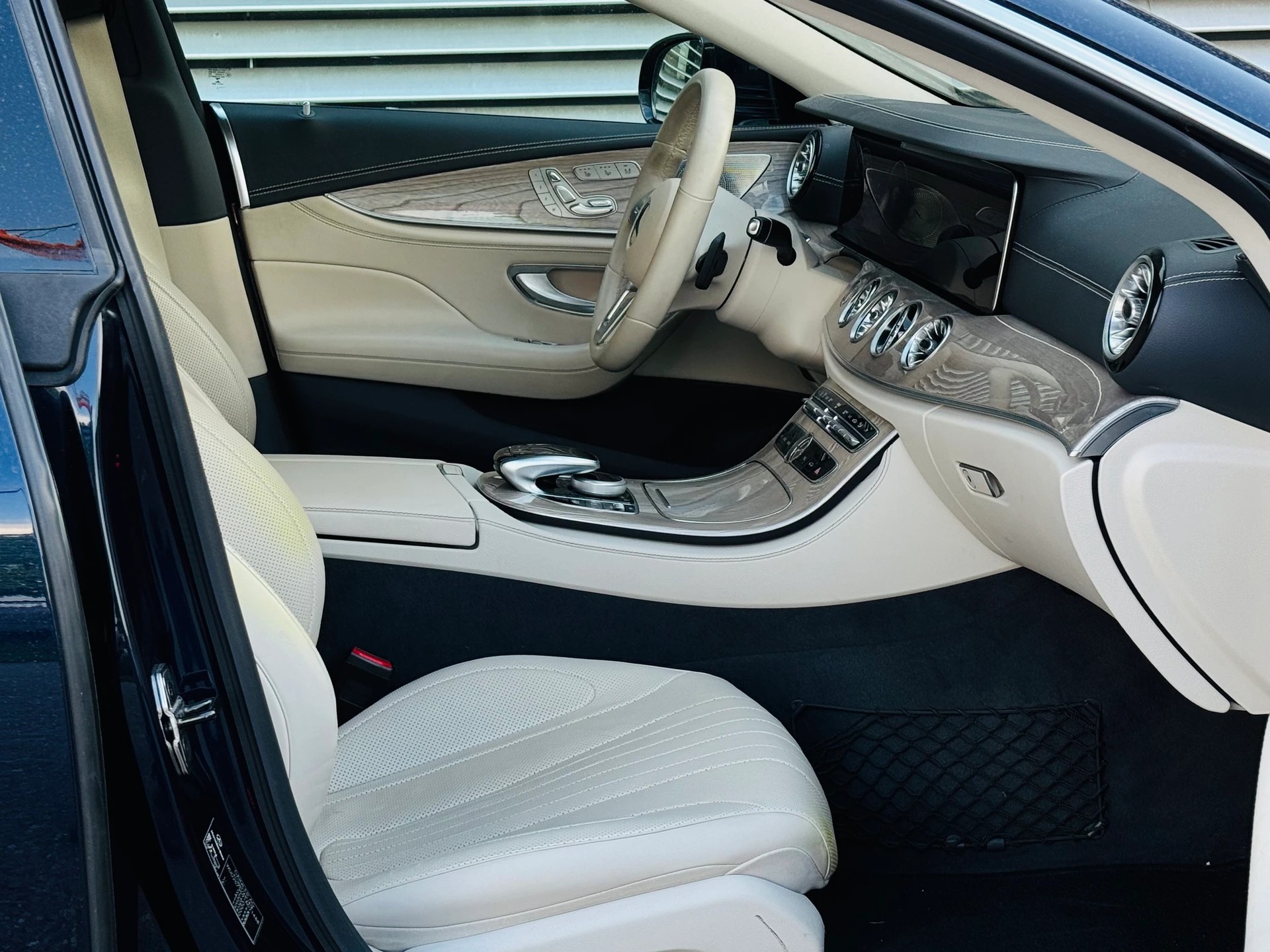 MERCEDES-BENZ CLS 450 4Matic AMG Line 9G-Tronic - 11