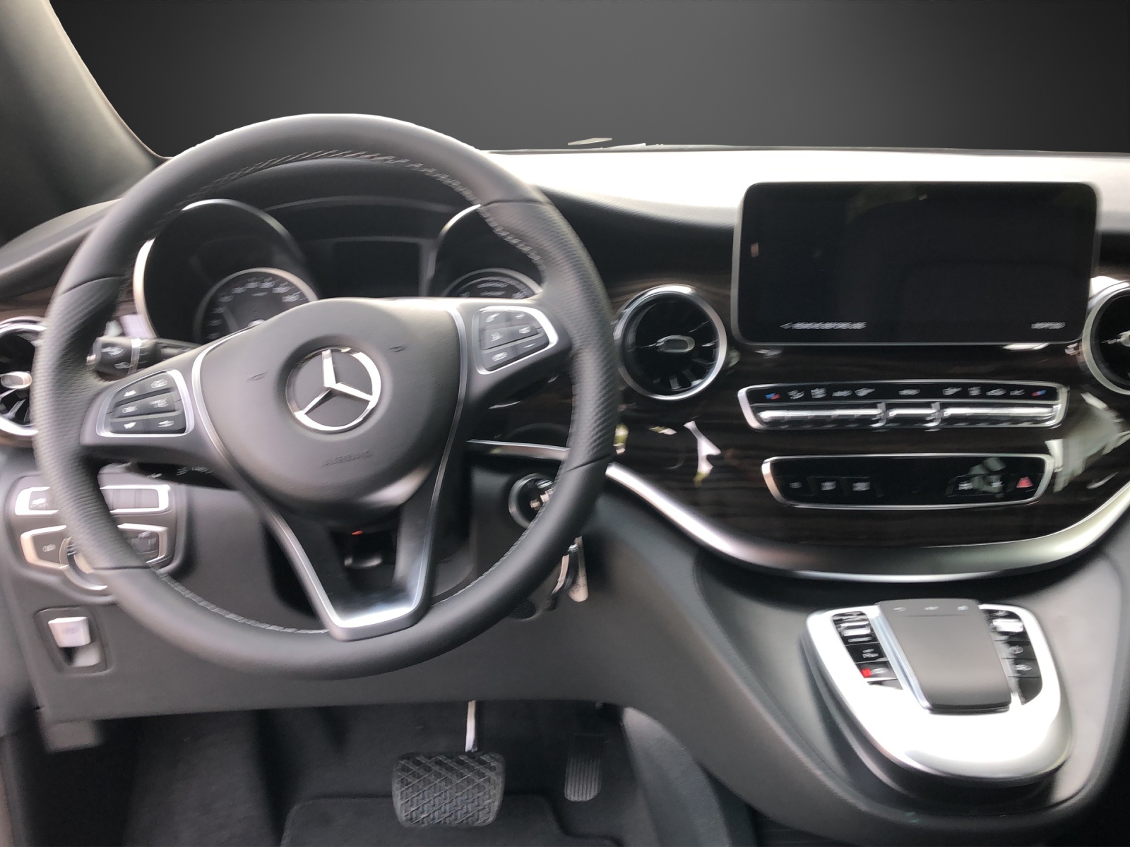 MERCEDES-BENZ EQV 300 lang - 10