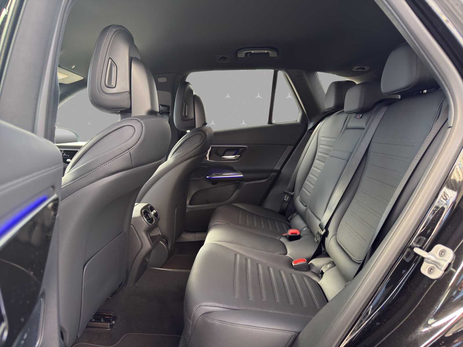 MERCEDES-BENZ GLC 300 4Matic 9G-Tronic - 13