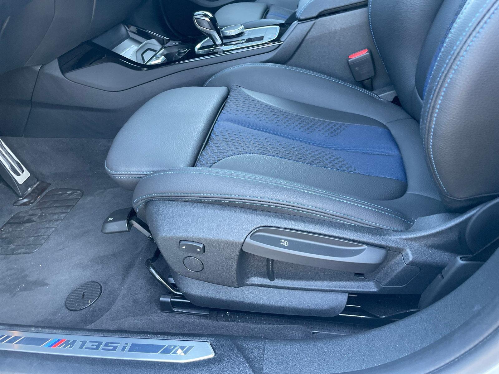 BMW M135i xDrive - 18