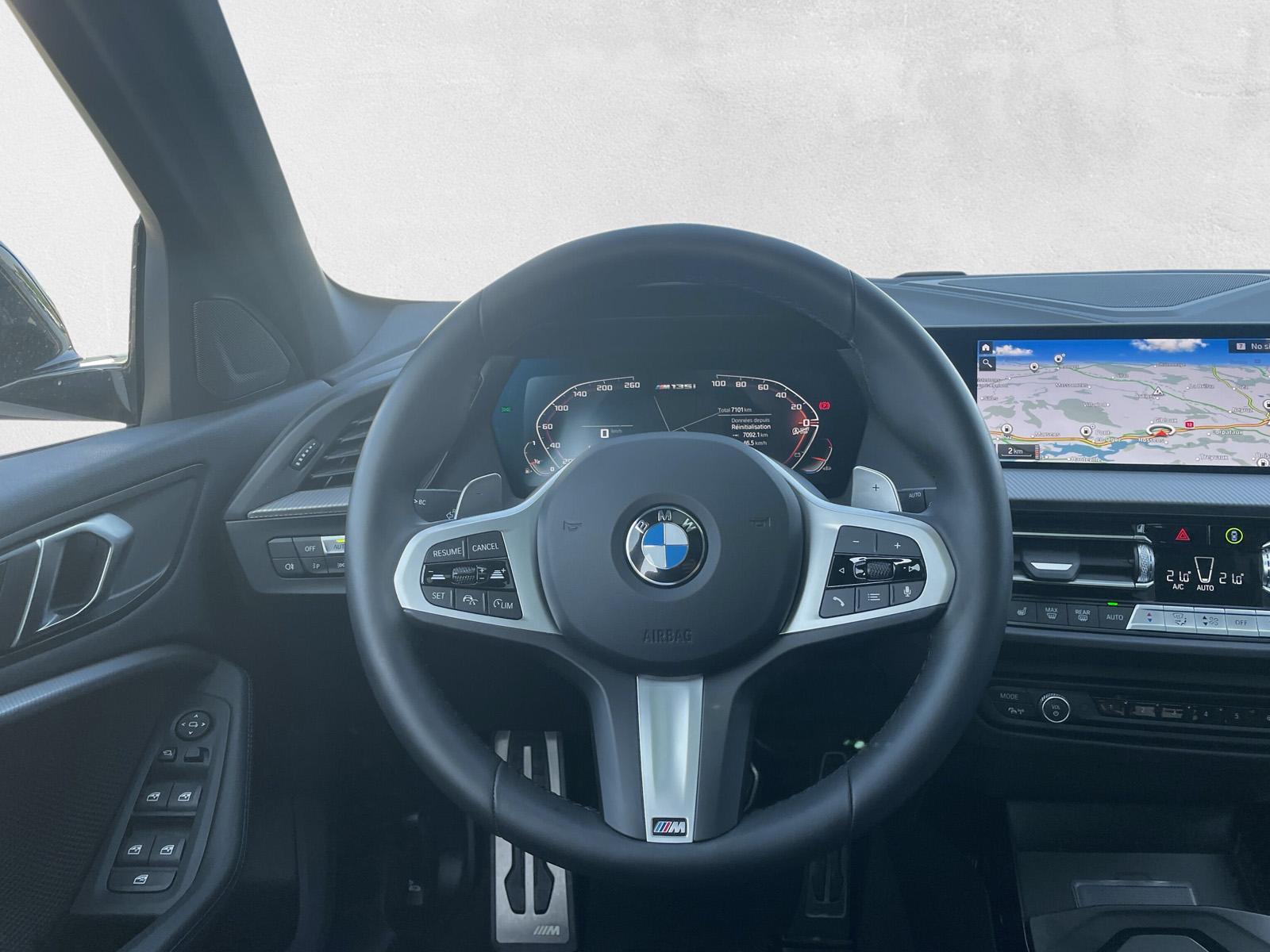 BMW M135i xDrive - 9