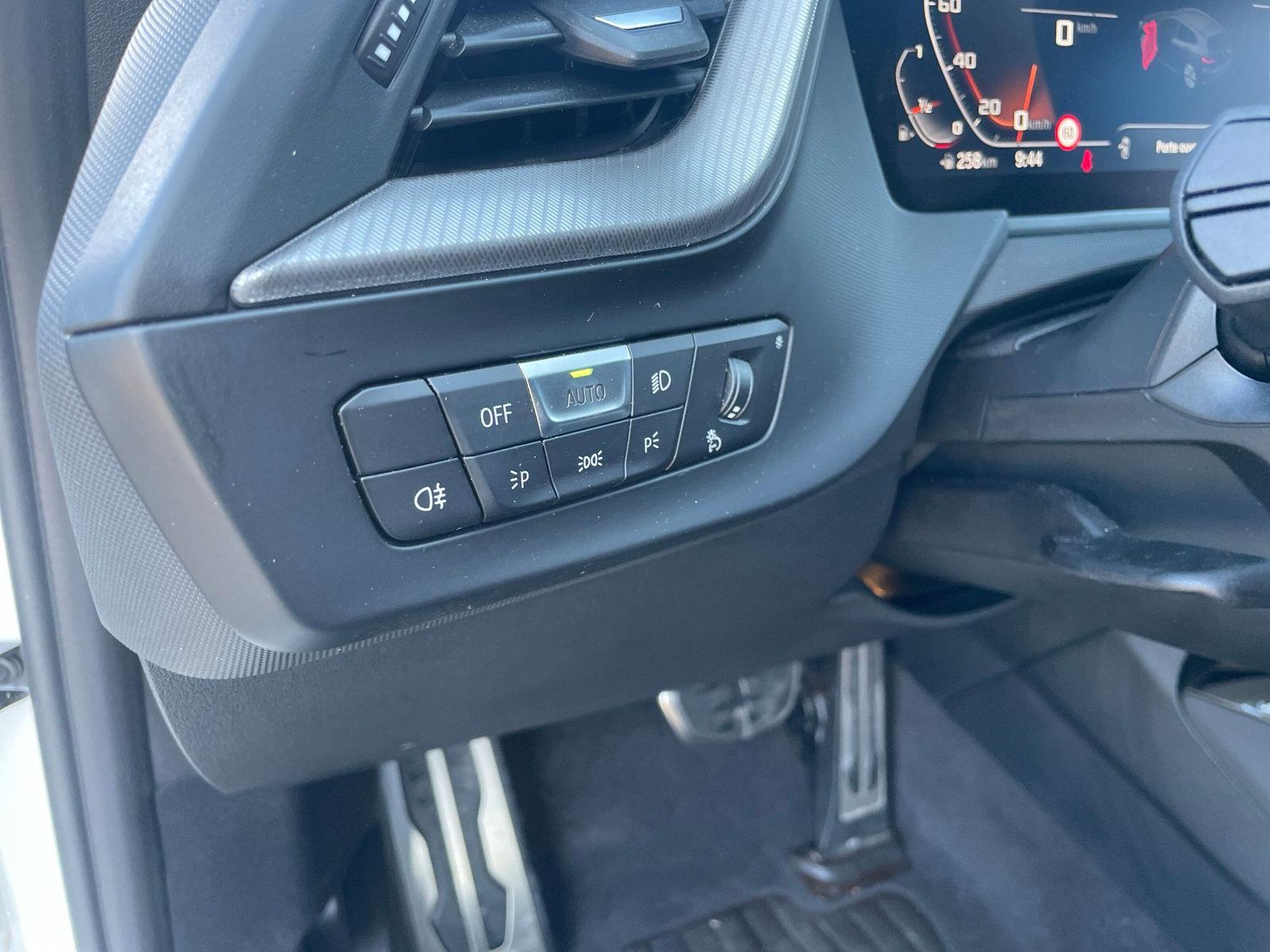 BMW M135i xDrive - 24