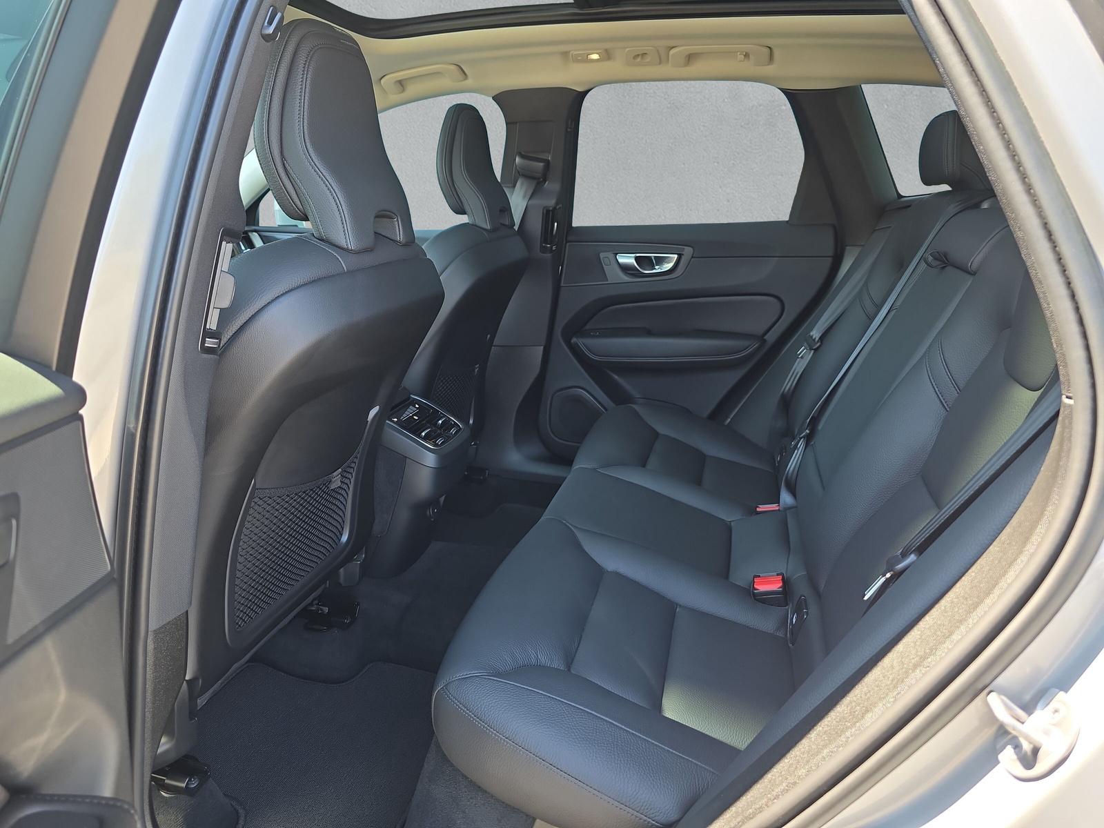 VOLVO XC60 2.0 B5 MH Ultimate Bright AWD (CH) - 16