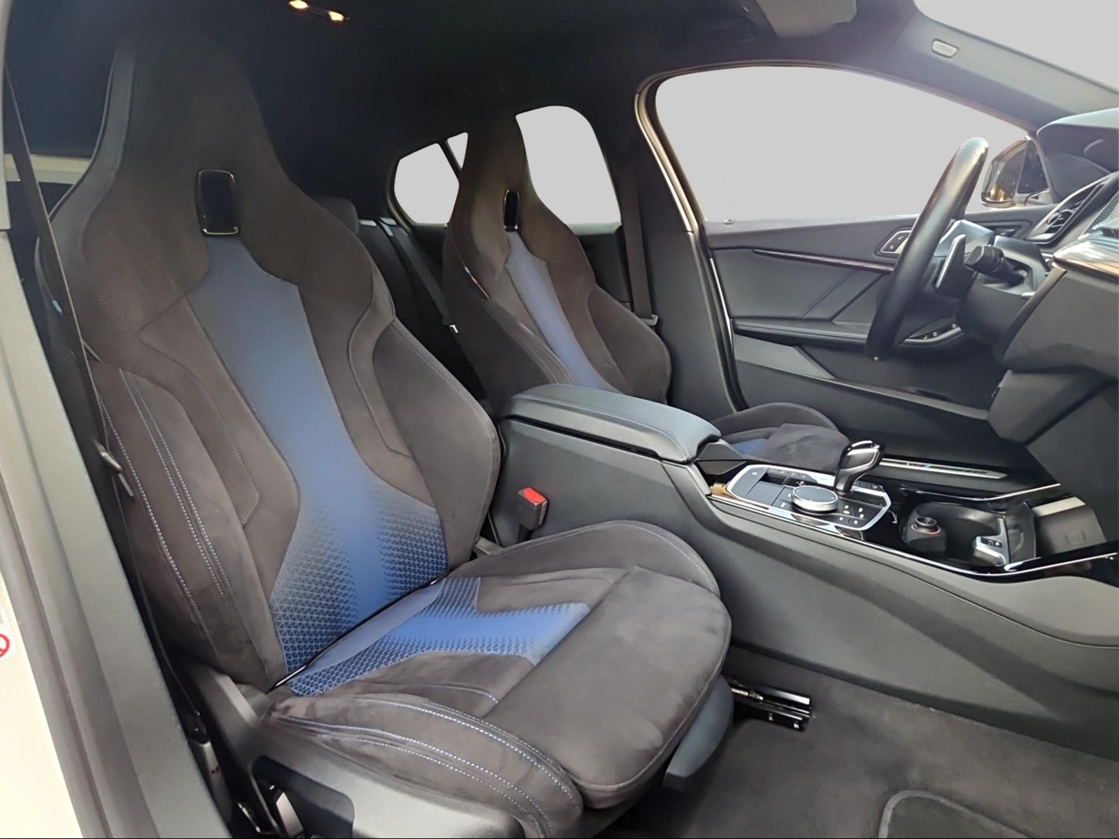 BMW 120d xDrive Steptronic M Sport - 21
