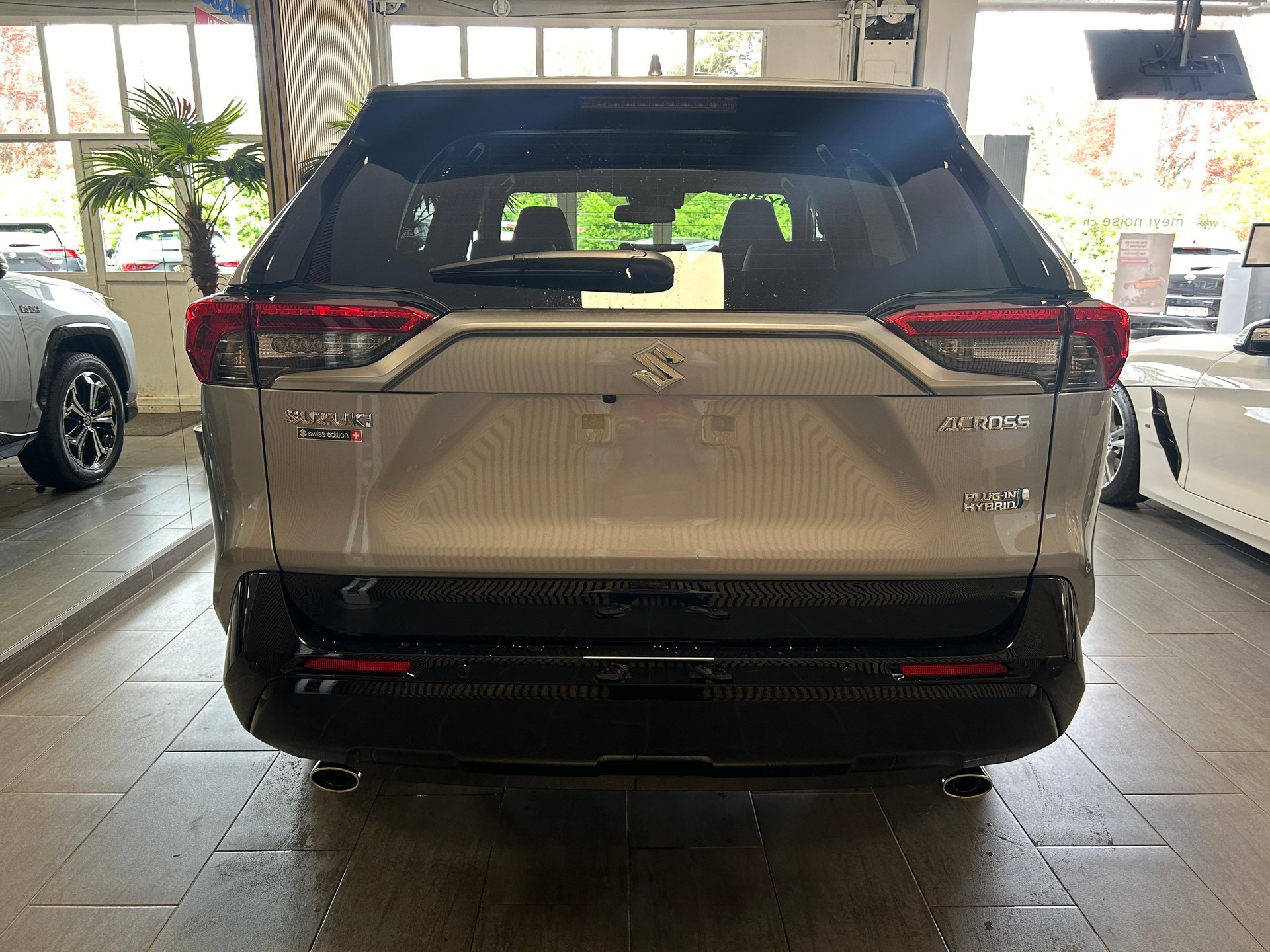 SUZUKI Across 2.5 PHEV Compact Top 4x4 - 26