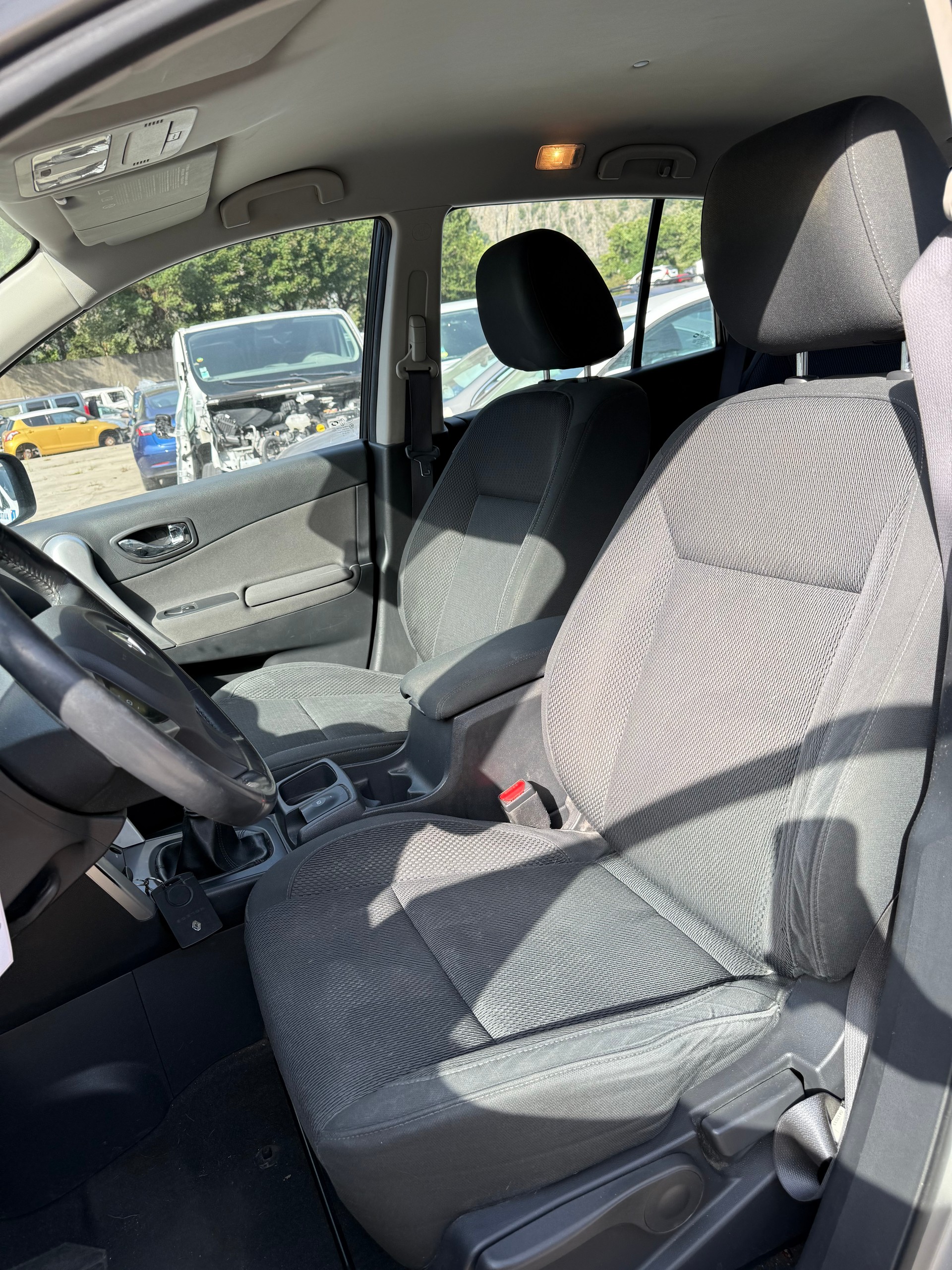RENAULT Koleos 2.5 Dynamique 4x4 - 14