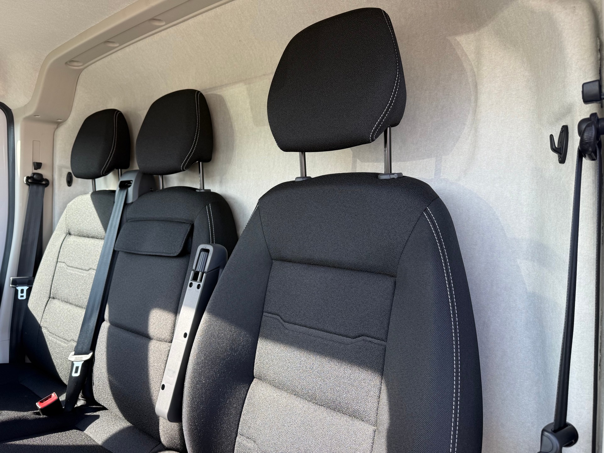 PEUGEOT Boxer 2.2 BlueHDI 140 335 L2H2 Speziell / Camper - 15