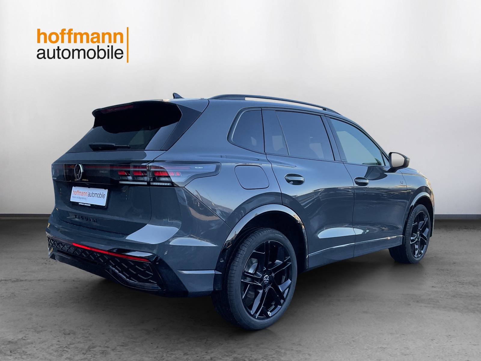 VW Tiguan R-Line Plus - 4