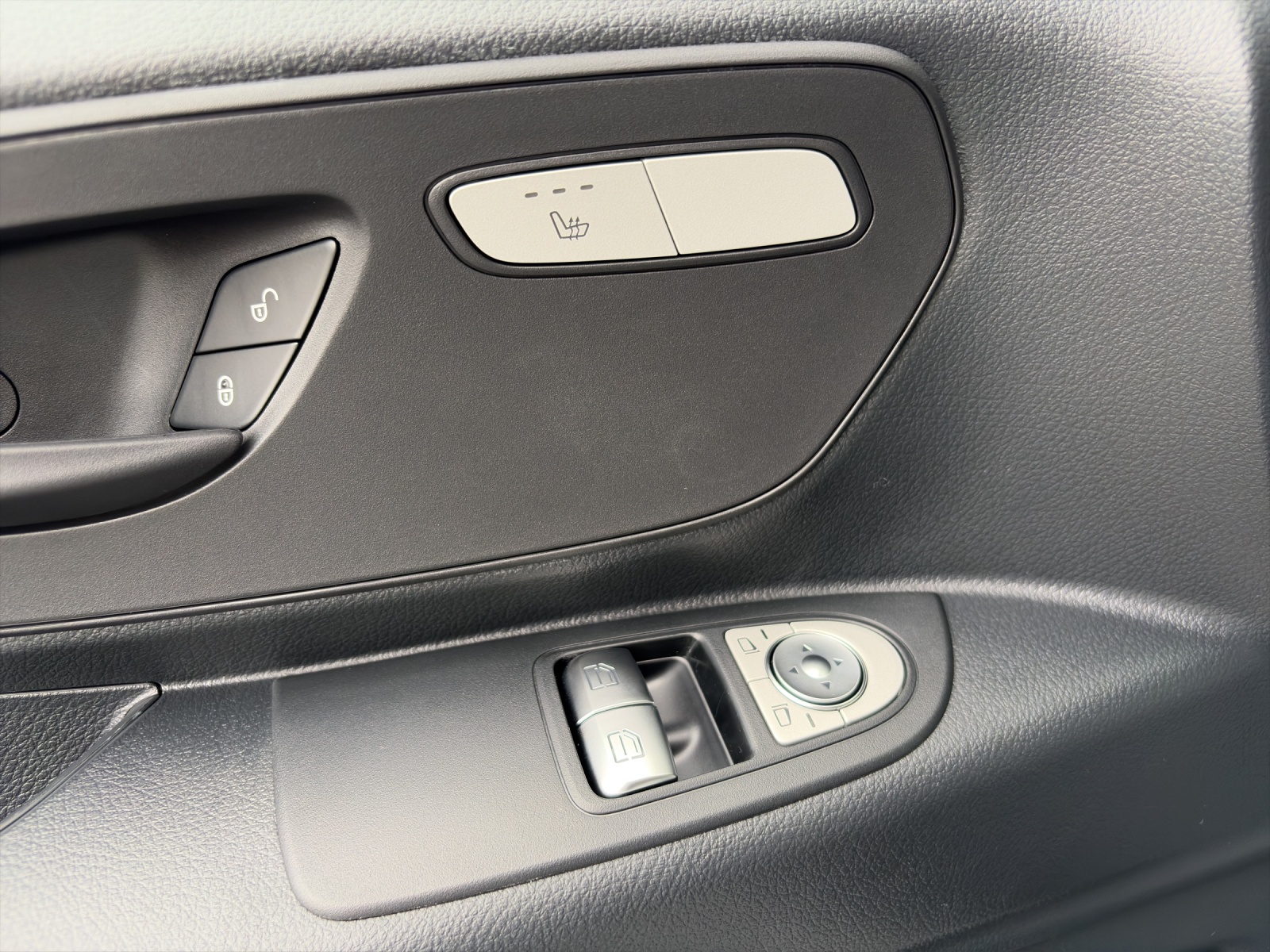 MERCEDES-BENZ eVito 129 KA L WORKER 90kWh - 15