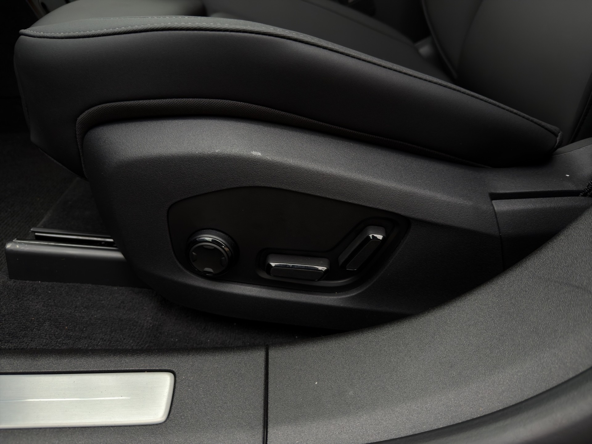 POLESTAR 4 Long Range Dual Motor - 18