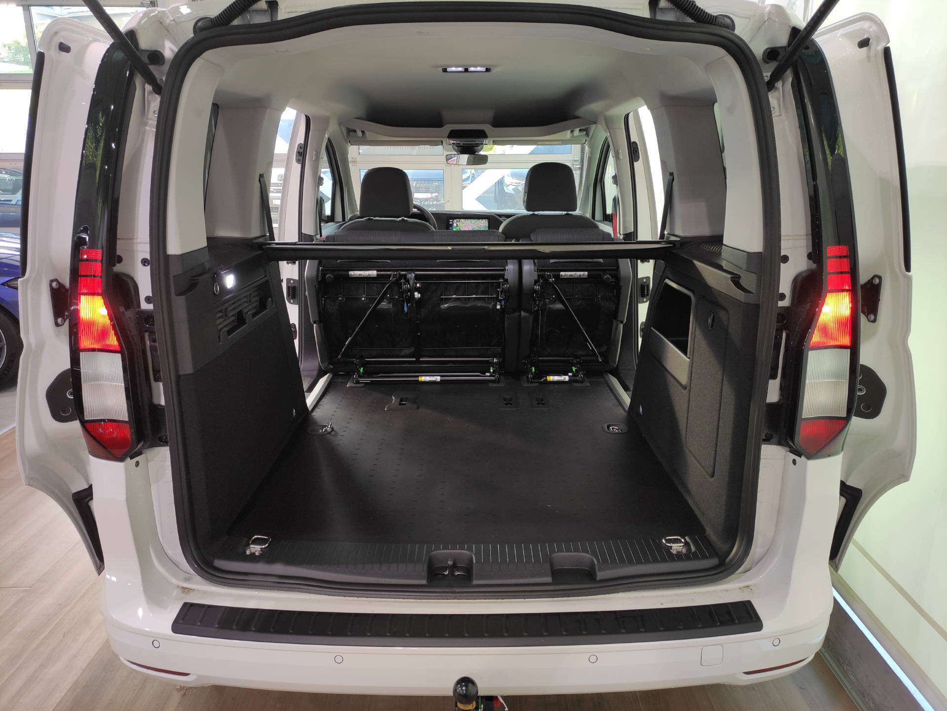 VW Caddy 2.0 TDI 122 Liberty 4motion - 13