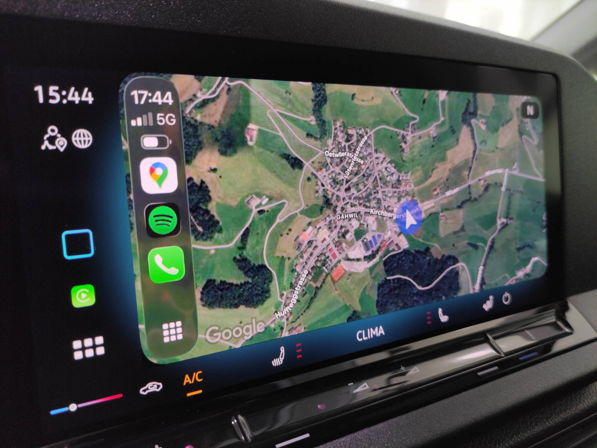VW Caddy 2.0 TDI 122 Liberty 4motion - 8