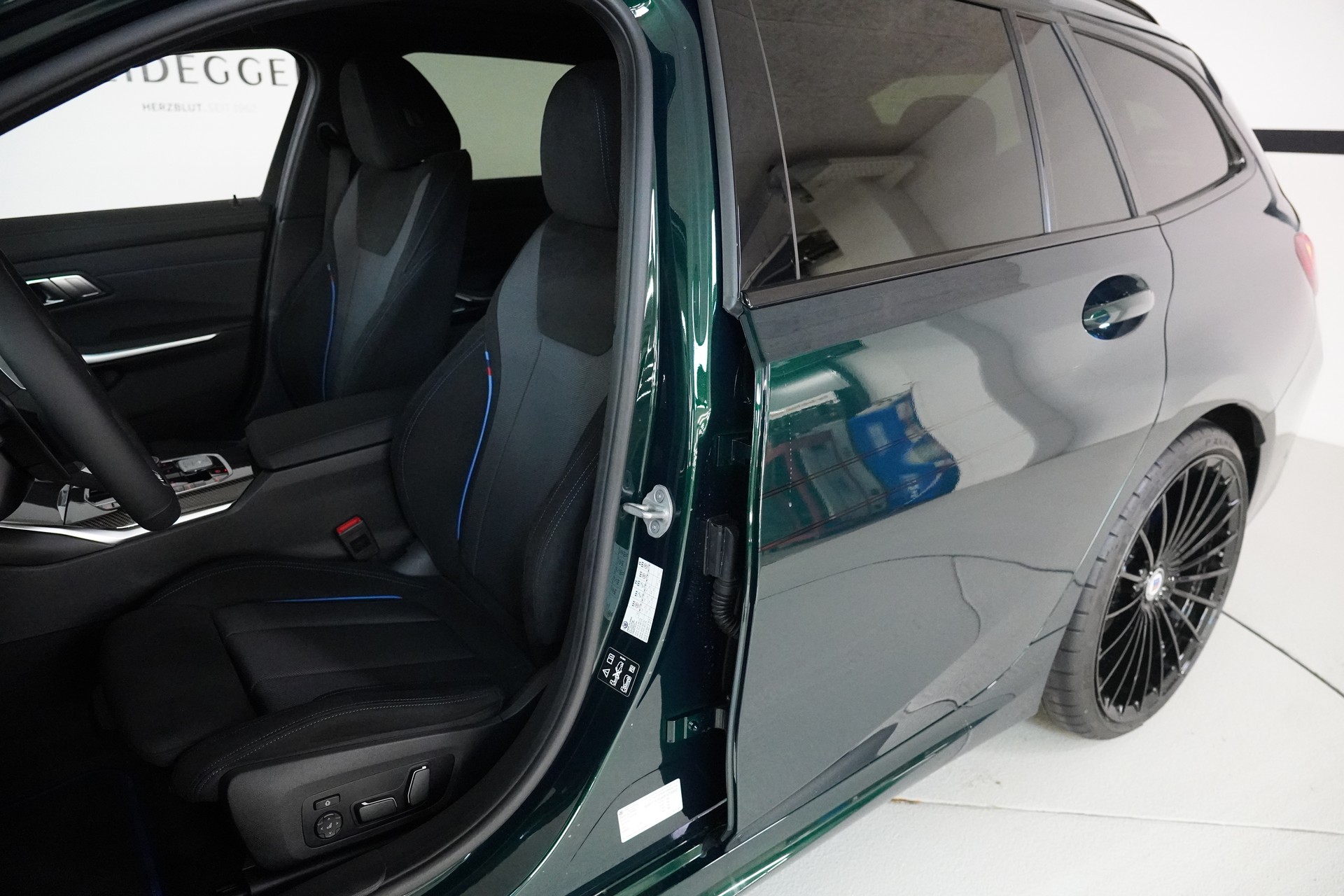 BMW-ALPINA D3 S BiTurbo Touring 3.0d xDrive Switch-Tronic - 12